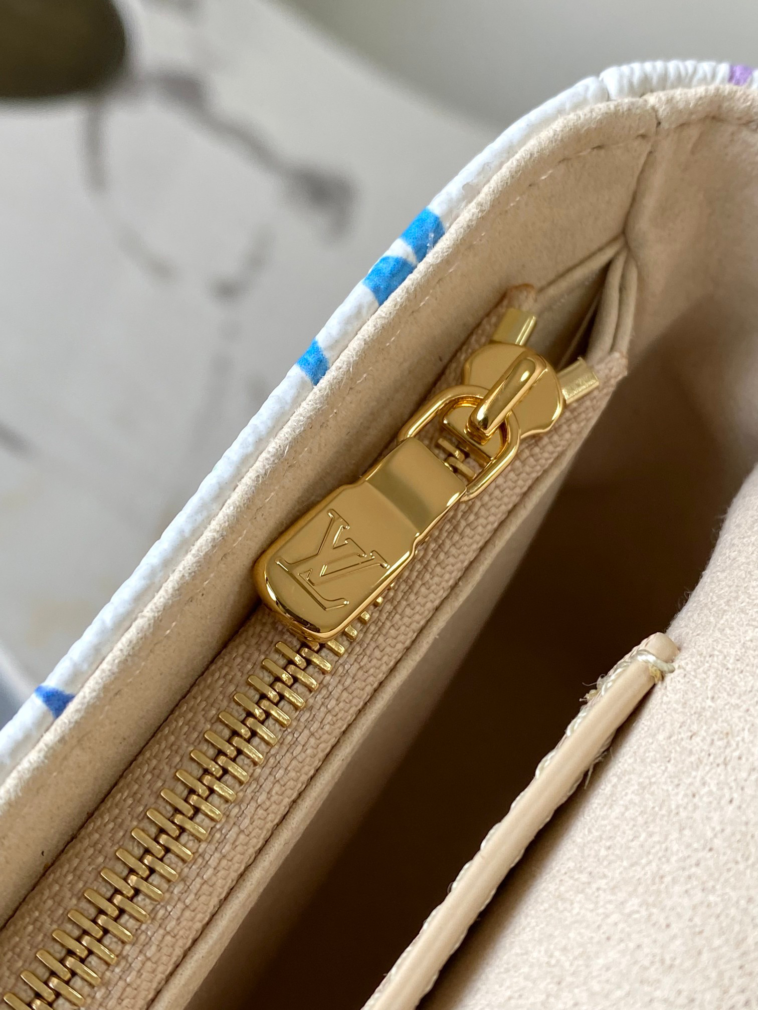 Wallet On Chain Ivy in Monogram Canvas - Image 7