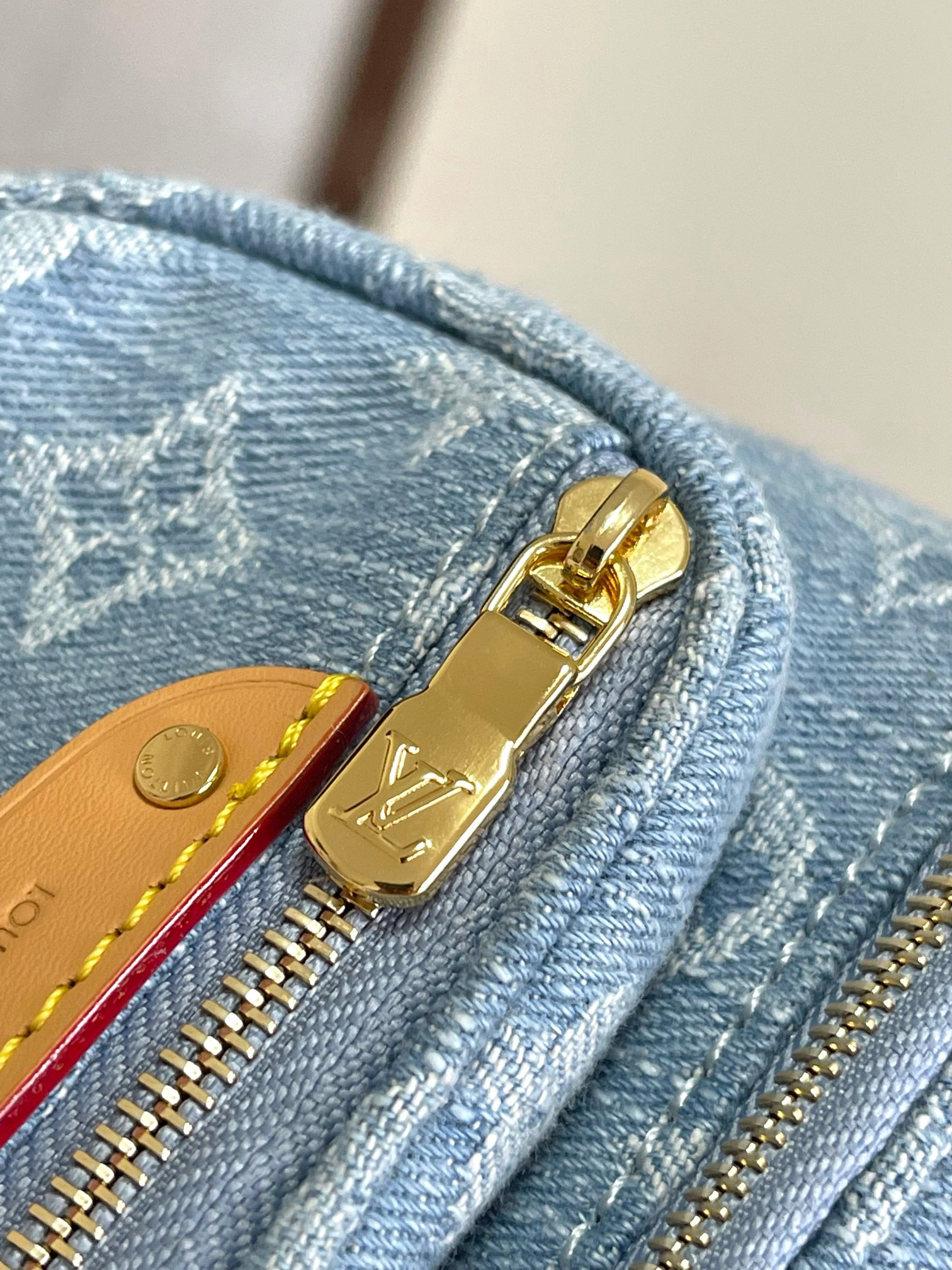 Louis Vuitton Mini Bumbag in Monogram Empreinte Leather - Image 7