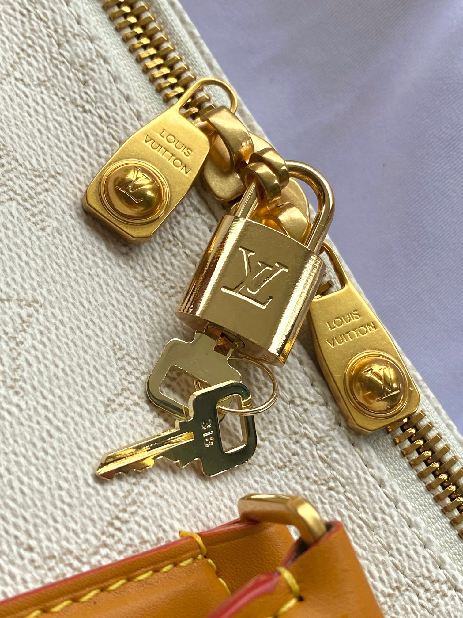 Louis Vuitton Keepall Bandouliere 45 Travel Bag - Image 7