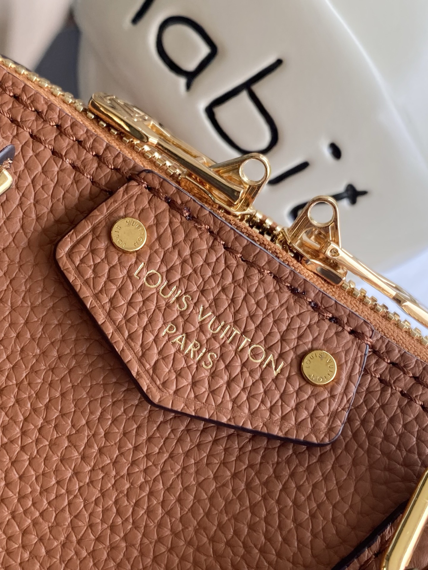Alma Trunk BB Crossbody Bag - Image 7