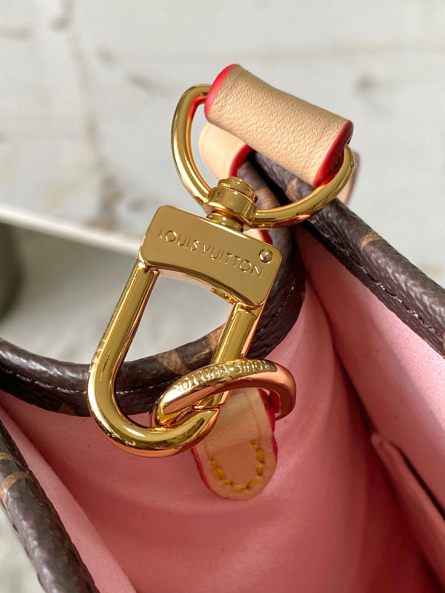 Louis Vuitton x Takashi Murakami OnTheGo Small Tote Bag in Cherry Blossom Monogram - Image 7
