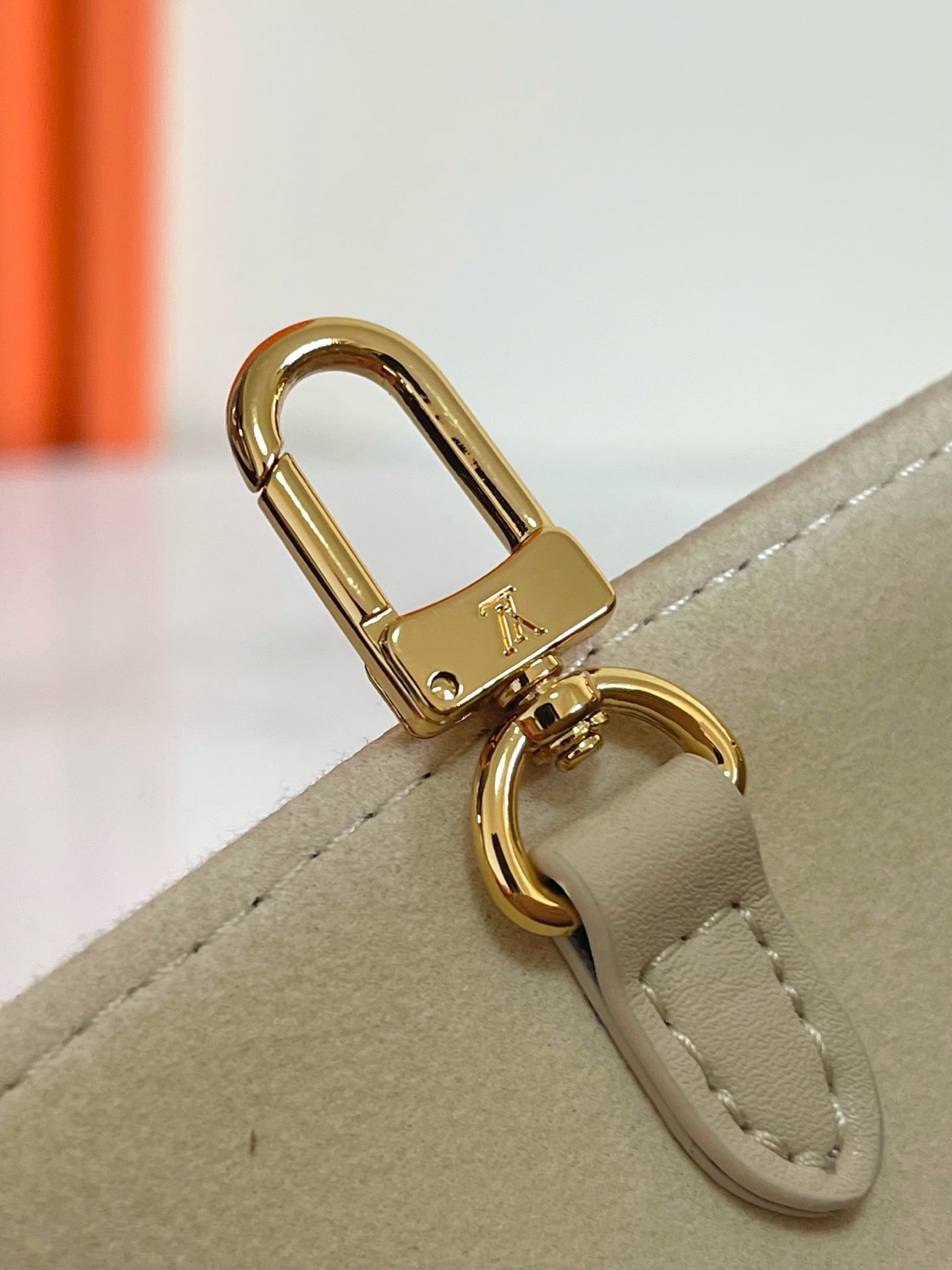 Louis Vuitton OnTheGo Small Crossbody Bag in Monogram Empreinte Leather - Image 7