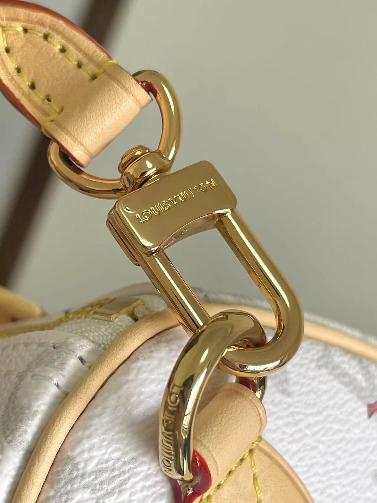 Louis Vuitton Speedy Soft 30 Handbag in White Monogram Cherry Pattern - Image 7