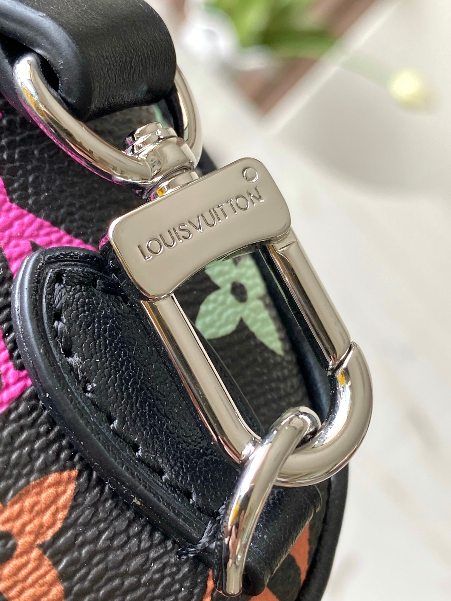 Louis Vuitton Nano Speedy Monogram Handbag - Image 7