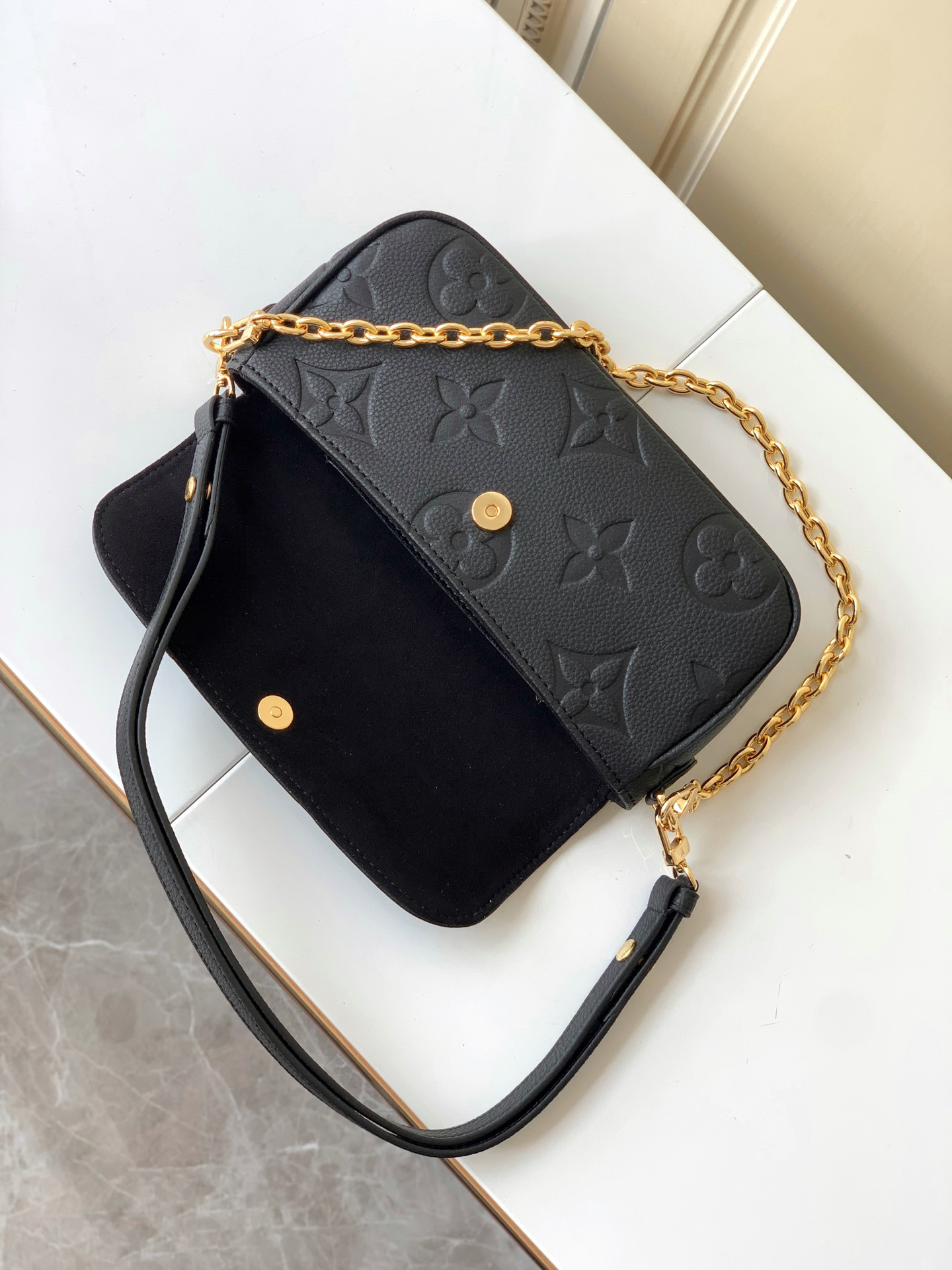 Louis Vuitton Wallet On Chain Monogram Crossbody Bag - Image 7