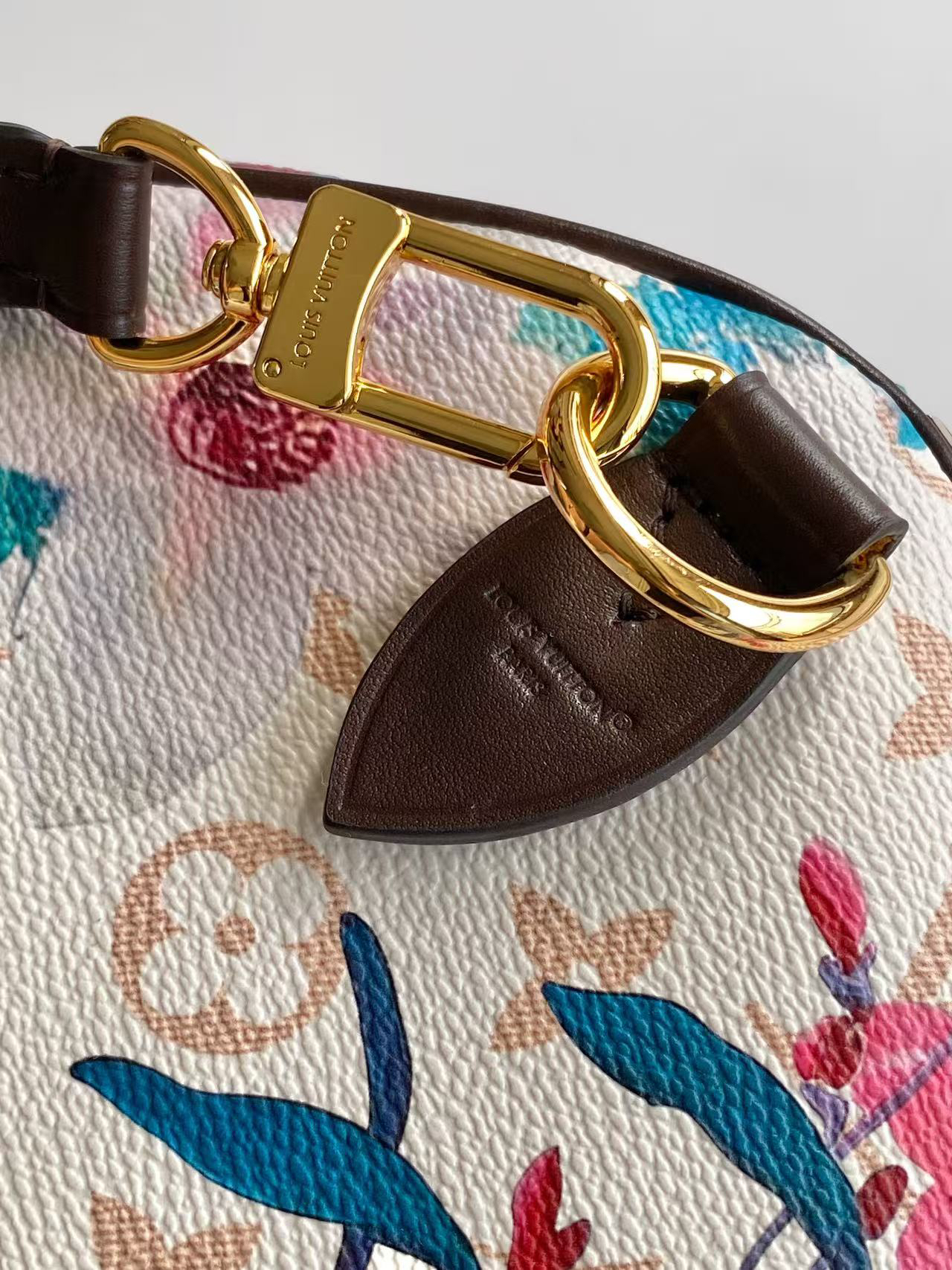 Louis Vuitton Speedy Soft 30 Boho Handbag in Monogram Canvas - Image 7