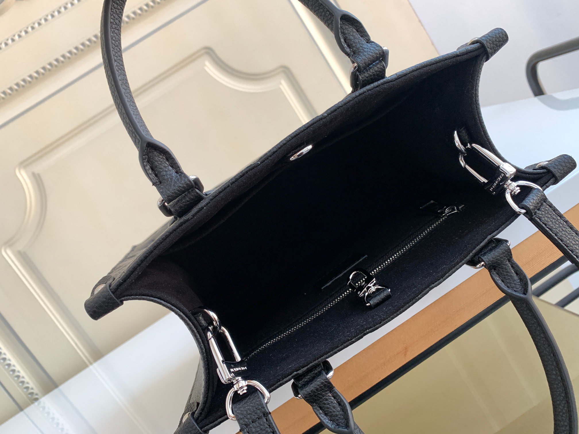 Louis Vuitton OnTheGo Small Monogram Tote Bag - Image 7