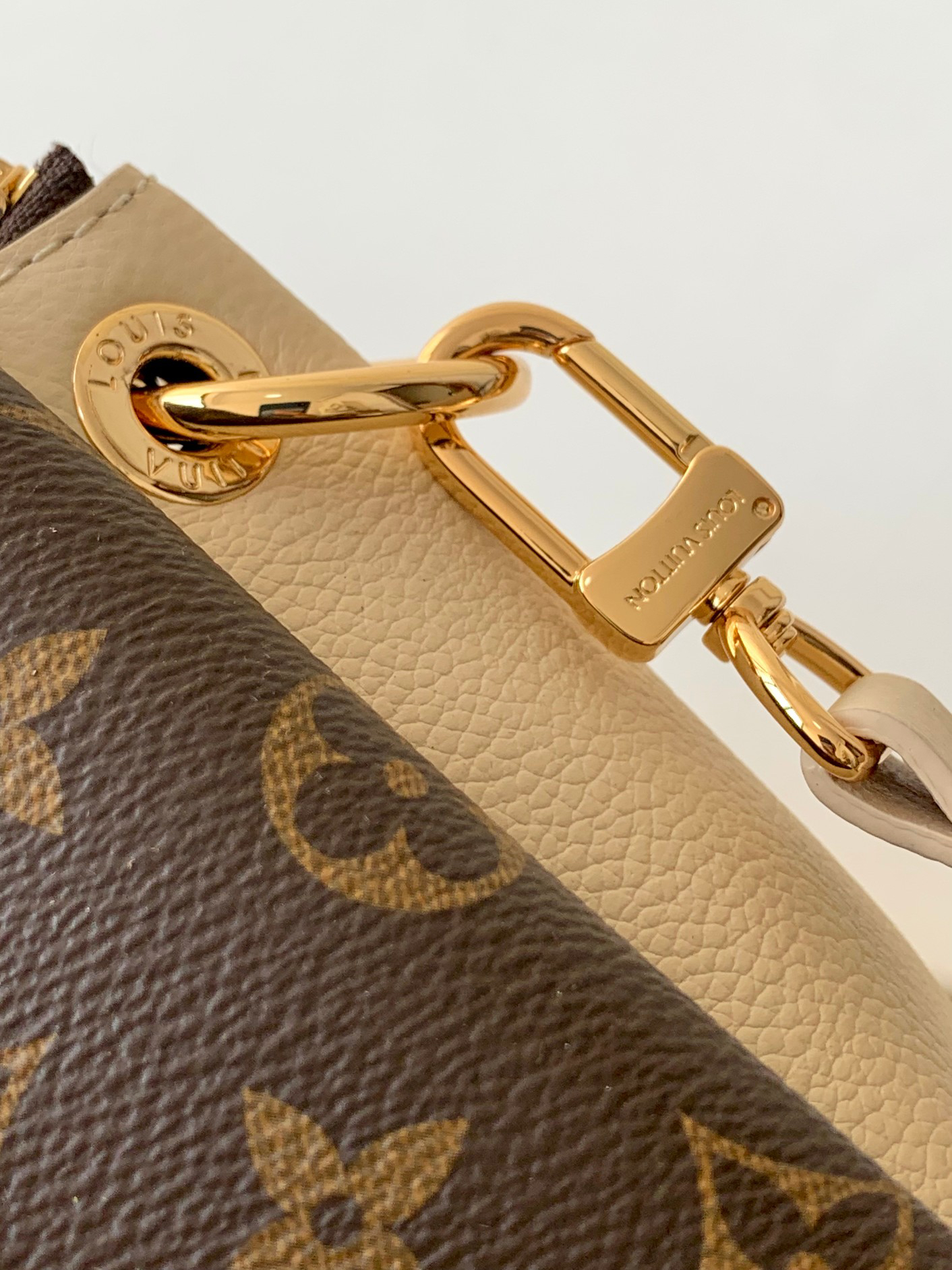 Louis Vuitton Opera BB Handbag M46495 / M46507 - Image 7
