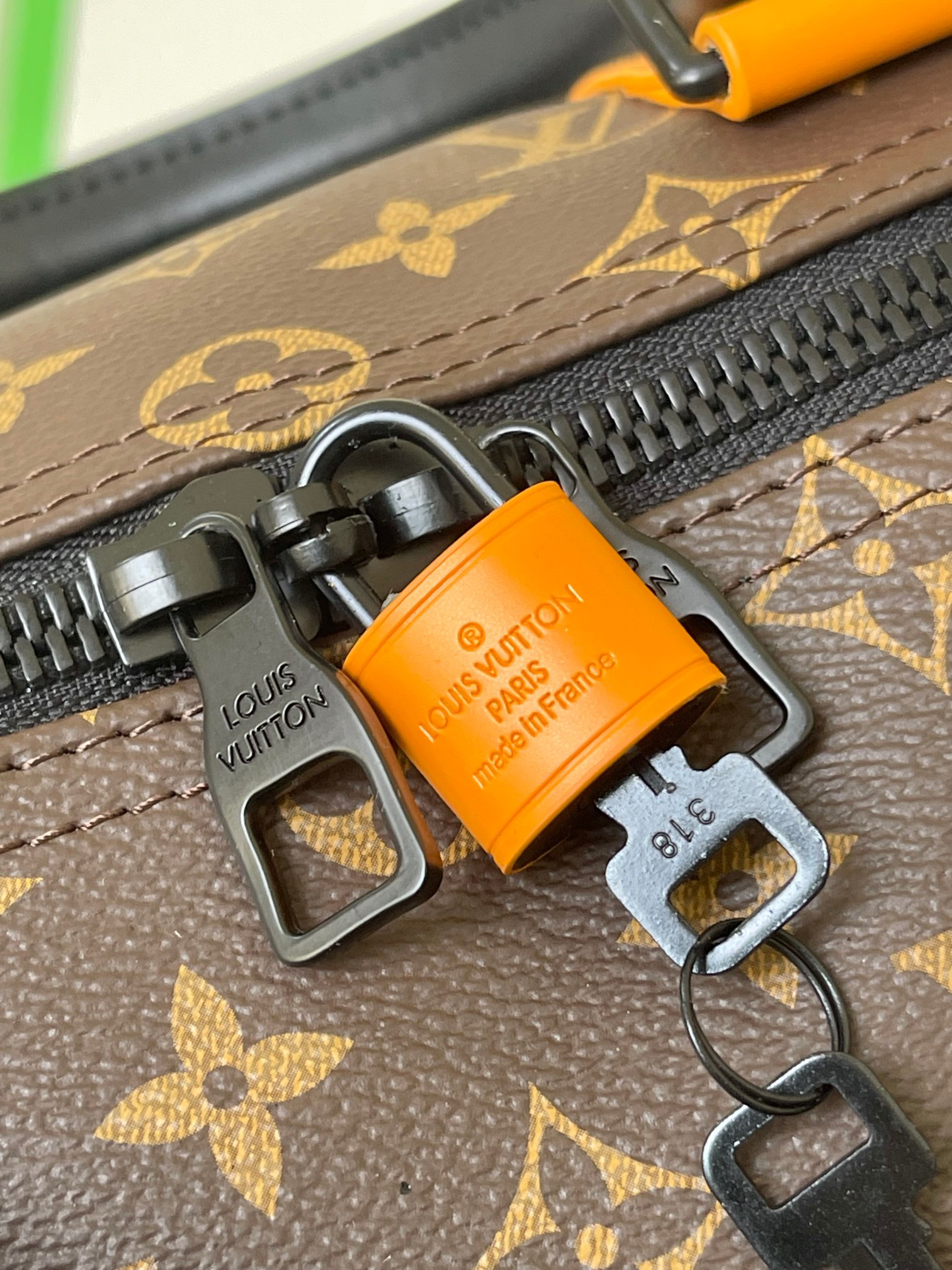 Louis Vuitton Keepall 45 Travel Bag - Image 7