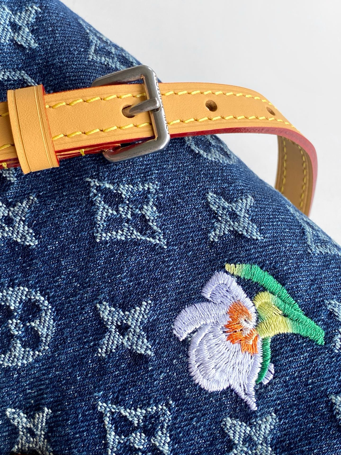 Louis Vuitton Speedy 18 Bandoulière Denim Crossbody Bag - Image 7