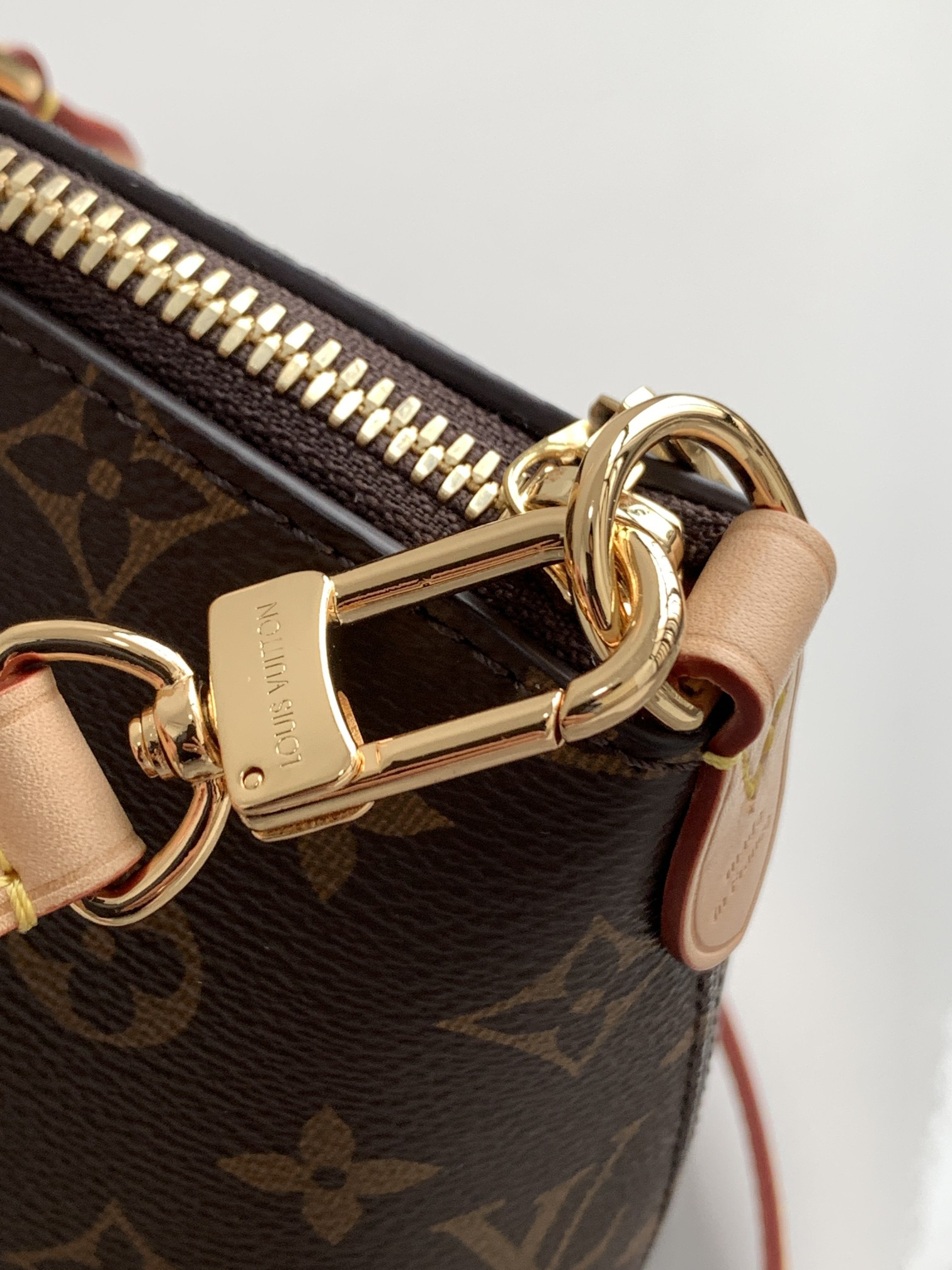 Louis Vuitton Boétie Small Zip Tote Bag M45986 - Image 7