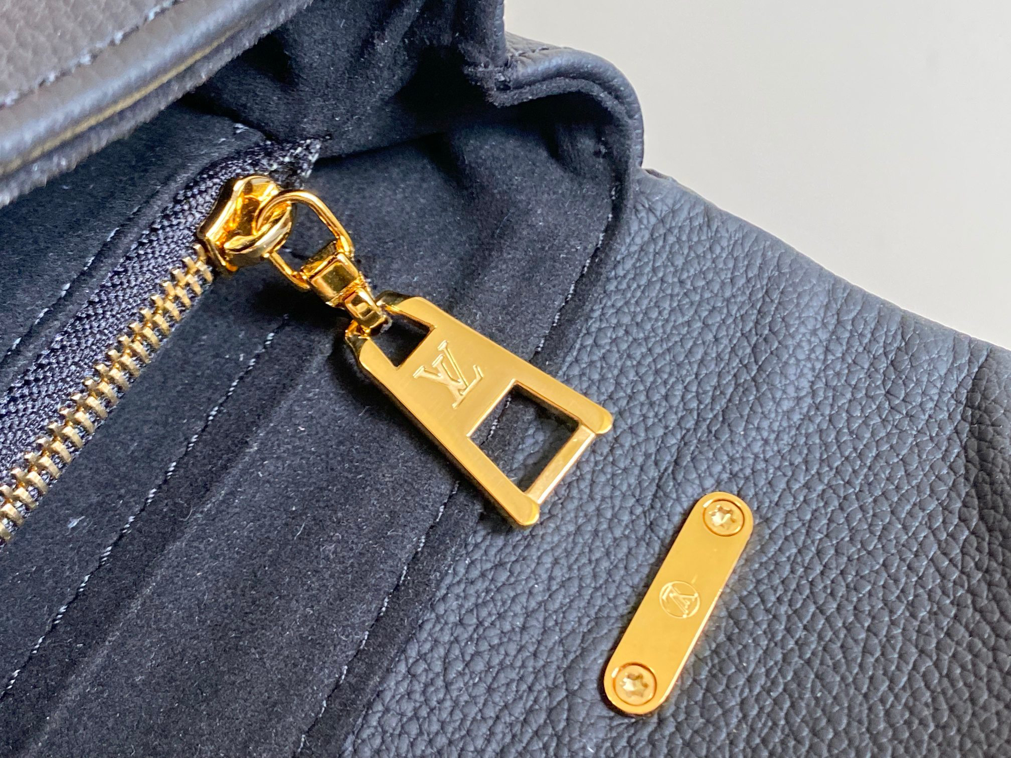 Louis Vuitton Madeleine BB Monogram Empreinte Leather Handbag - Image 7
