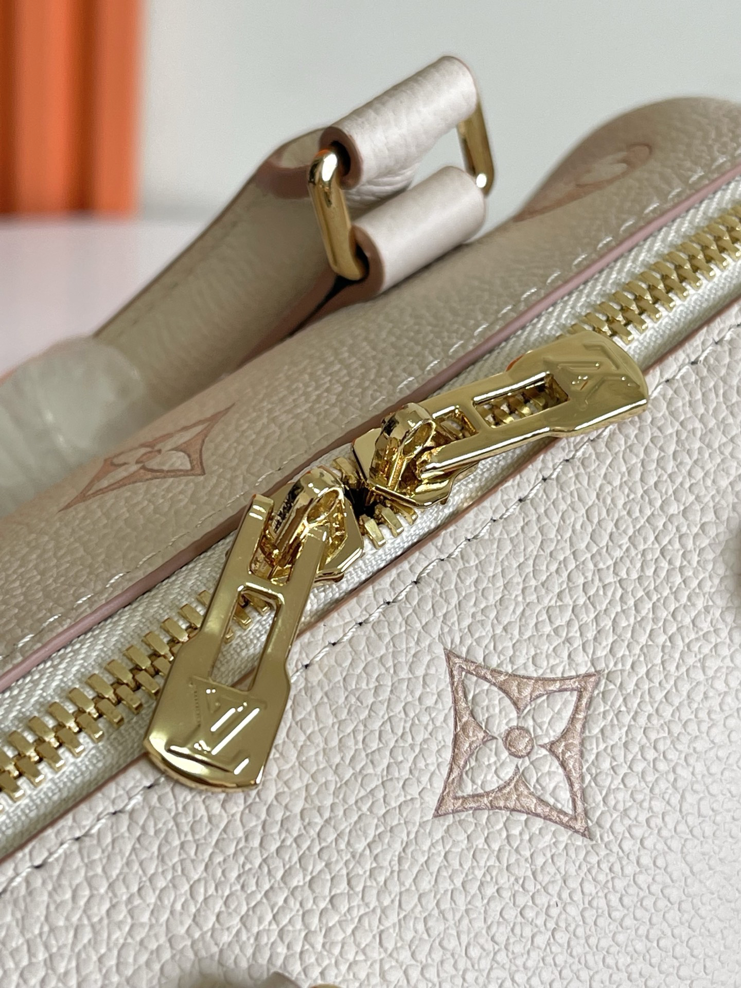 Louis Vuitton Speedy Bandoulière 20 Monogram Empreinte Leather Crossbody Bag - Image 7