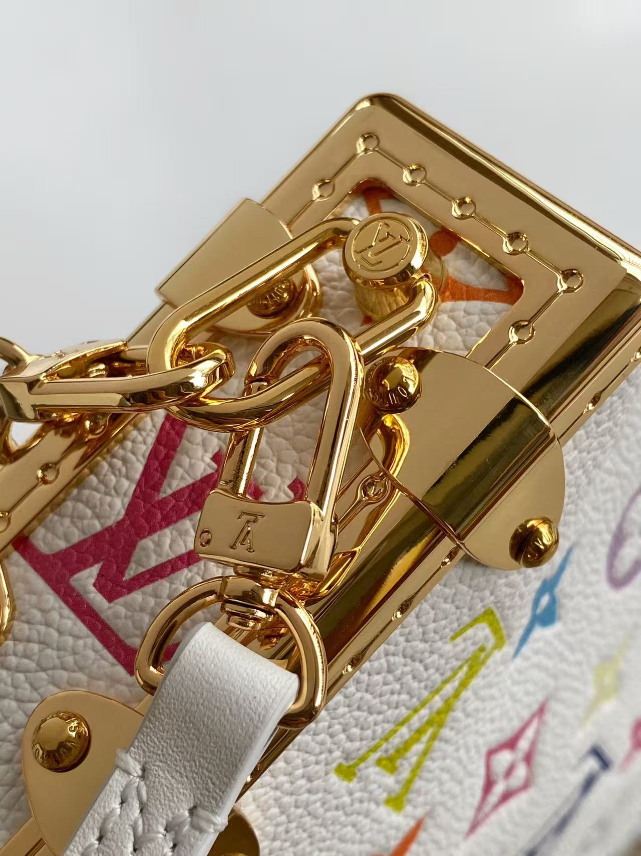 Louis Vuitton Slim Trunk Crossbody Bag - Image 7
