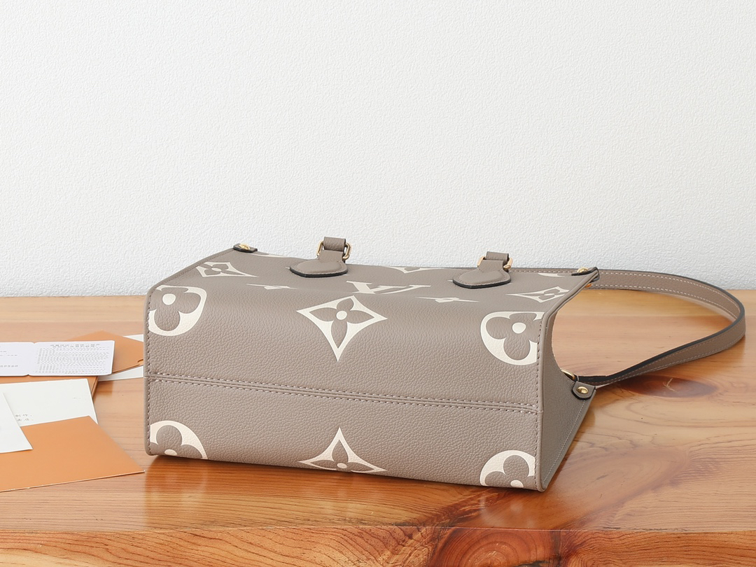 Louis Vuitton Onthego Small Tote Bag - Image 7