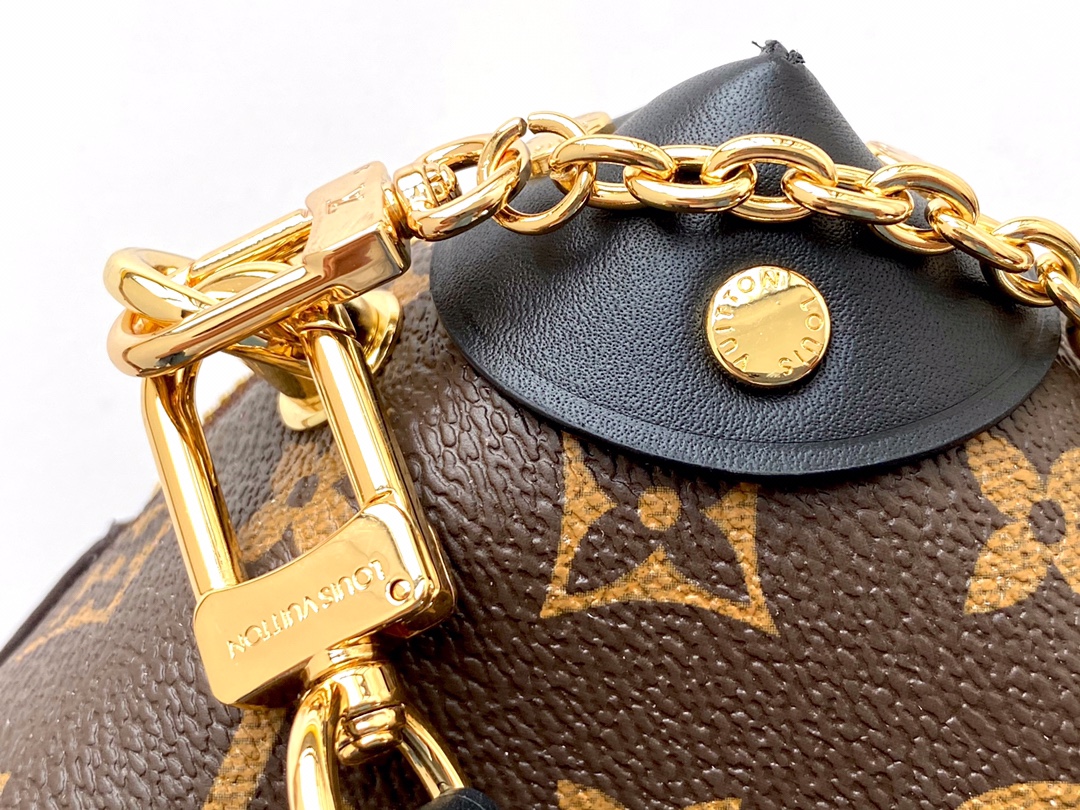 Petite Malle Monogram Handbag M45571/M45531 - Image 7