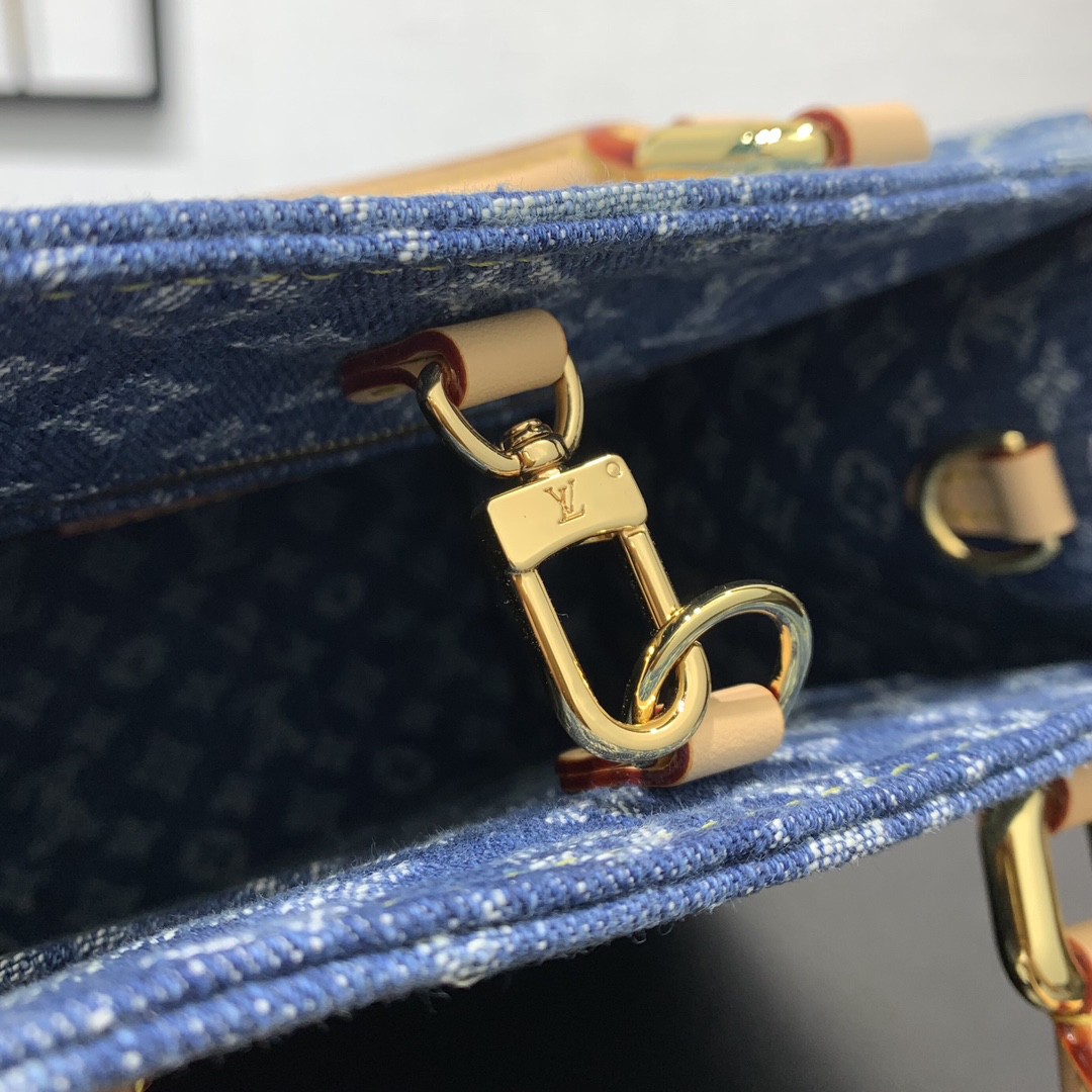 Louis Vuitton OnTheGo Small Handbag M14633 - Image 7
