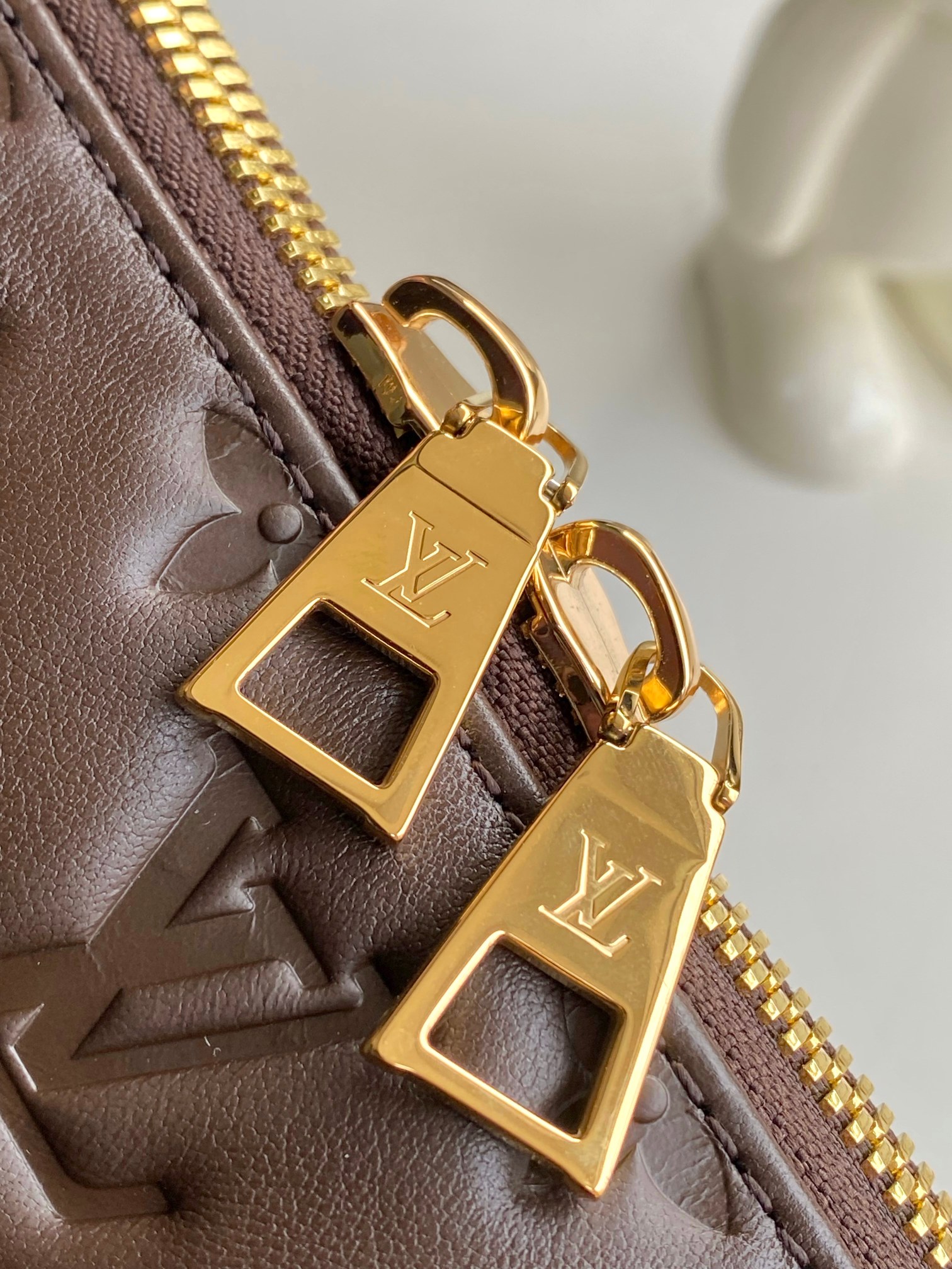 Louis Vuitton Coussin Monogram Leather Shoulder Bag - Image 7