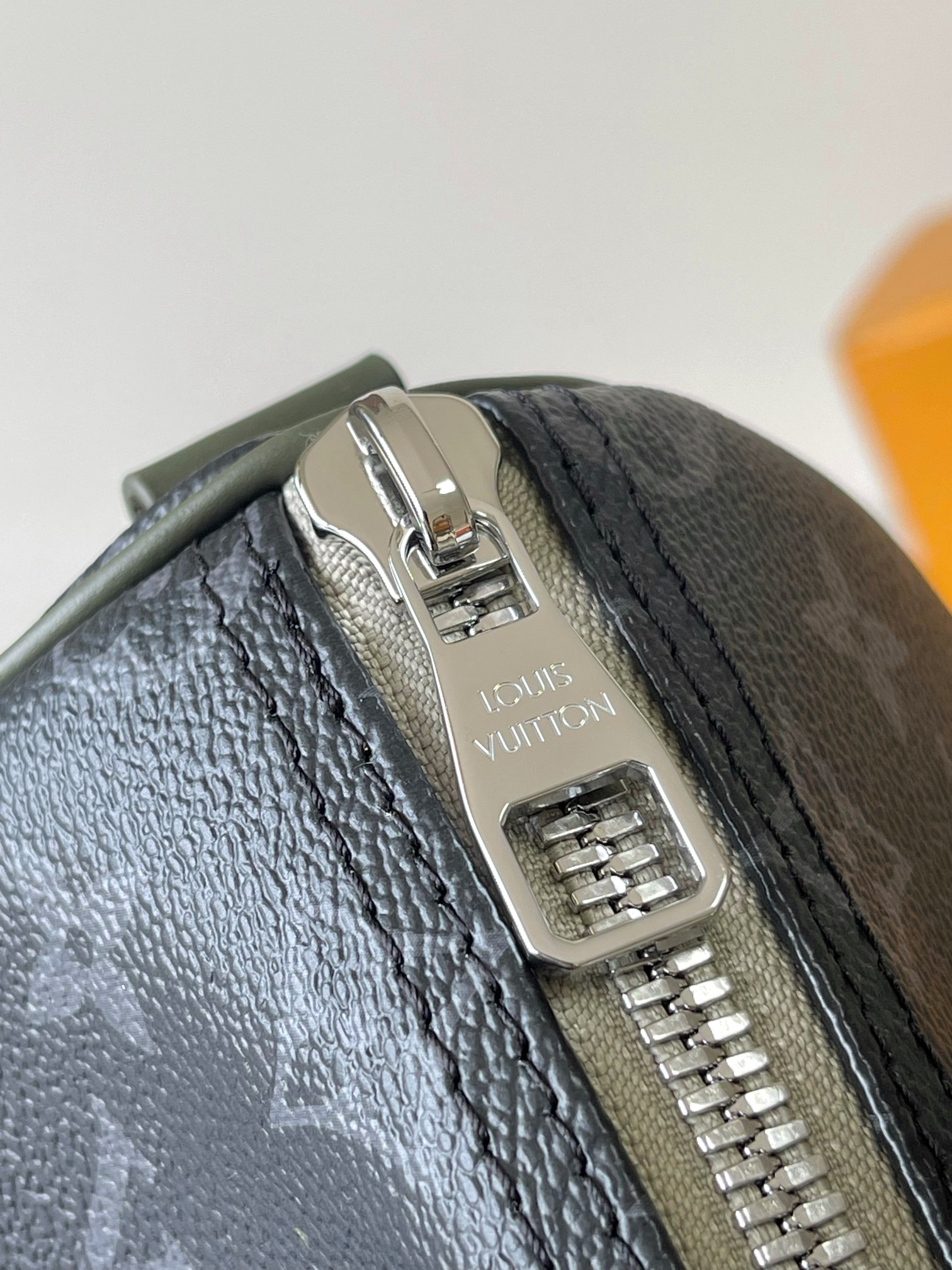 Keepall Bandoulière 25 Handbag - Image 7