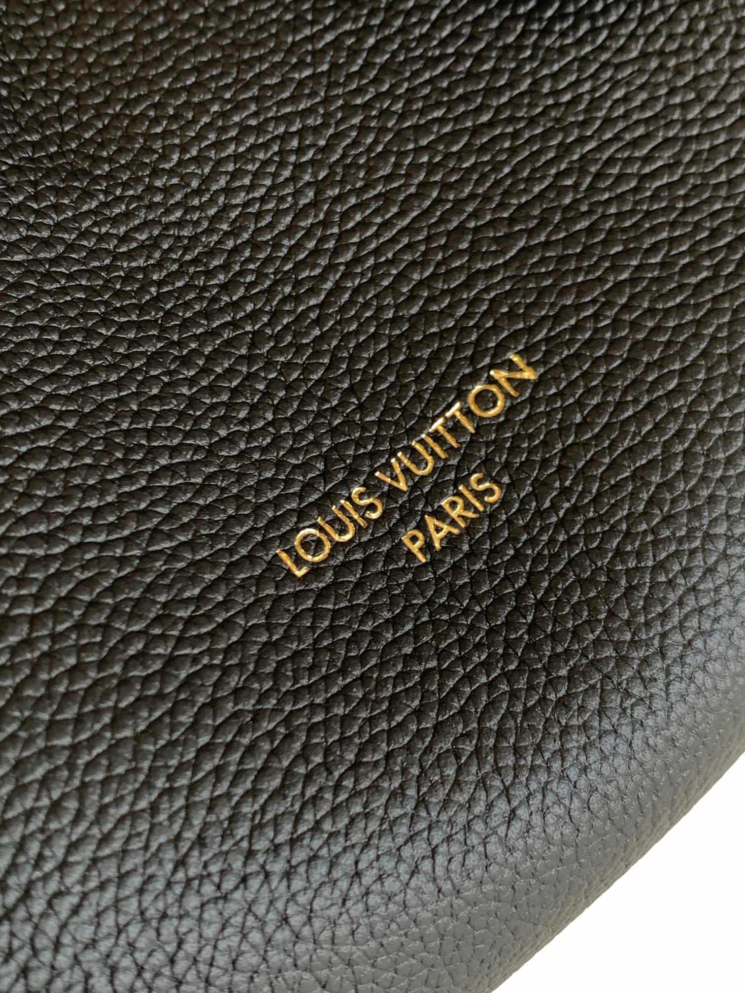 Express Small Handbag in Cowhide Leather - Image 7