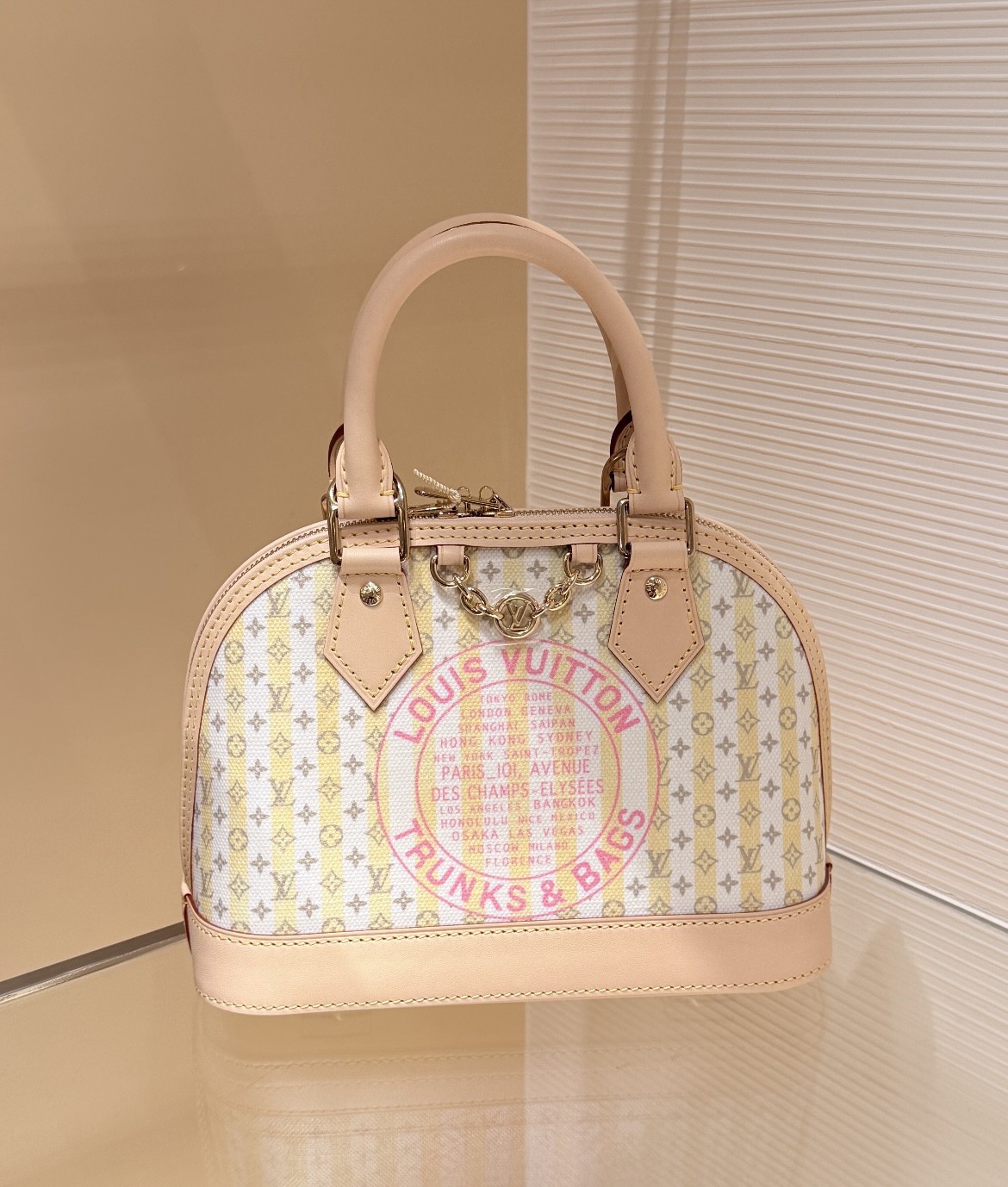 Louis Vuitton Alma BB Multicolor Coated Canvas Crossbody Bag - Image 7