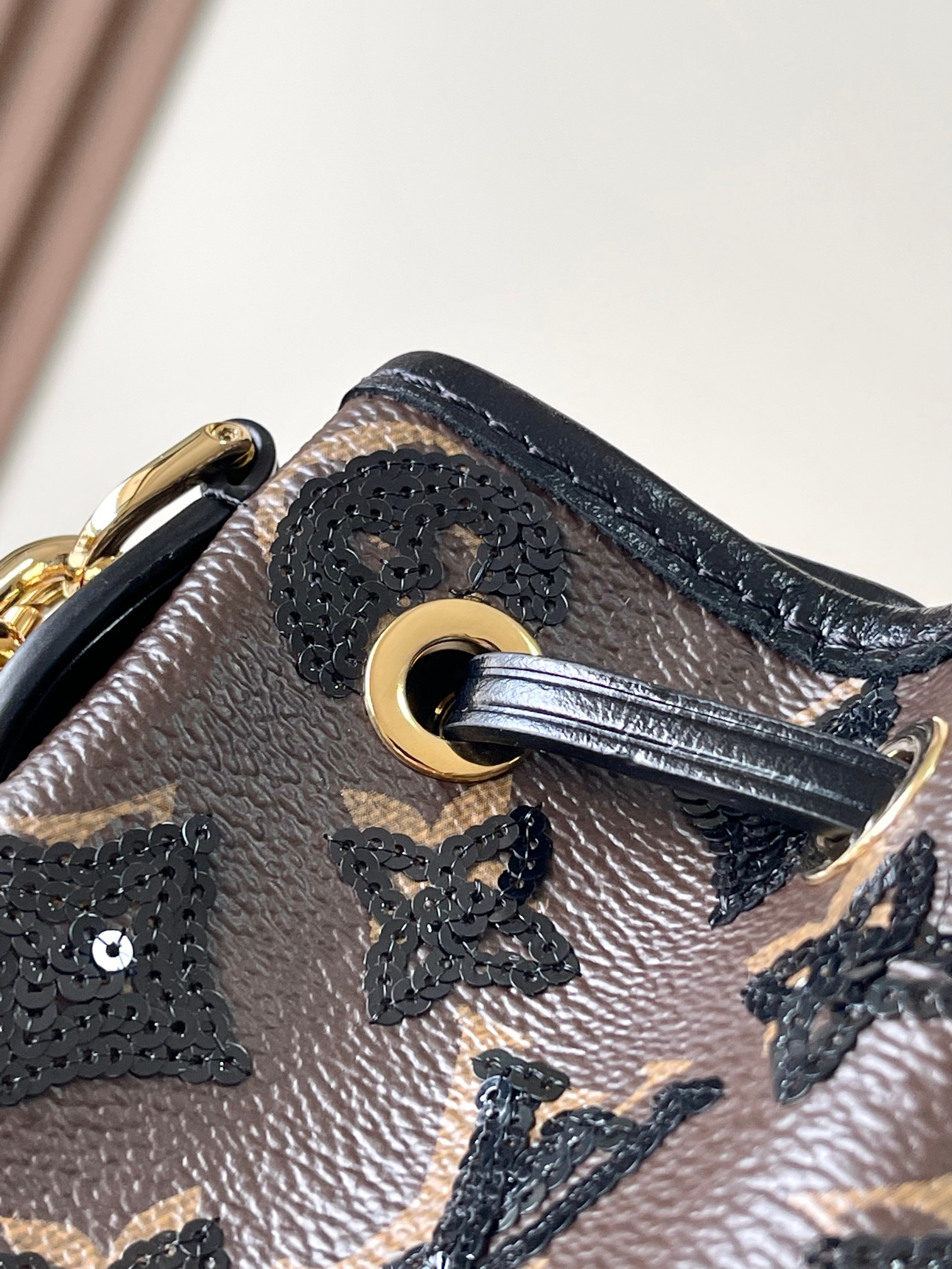 Louis Vuitton Noe BB Crossbody Bag - Image 7