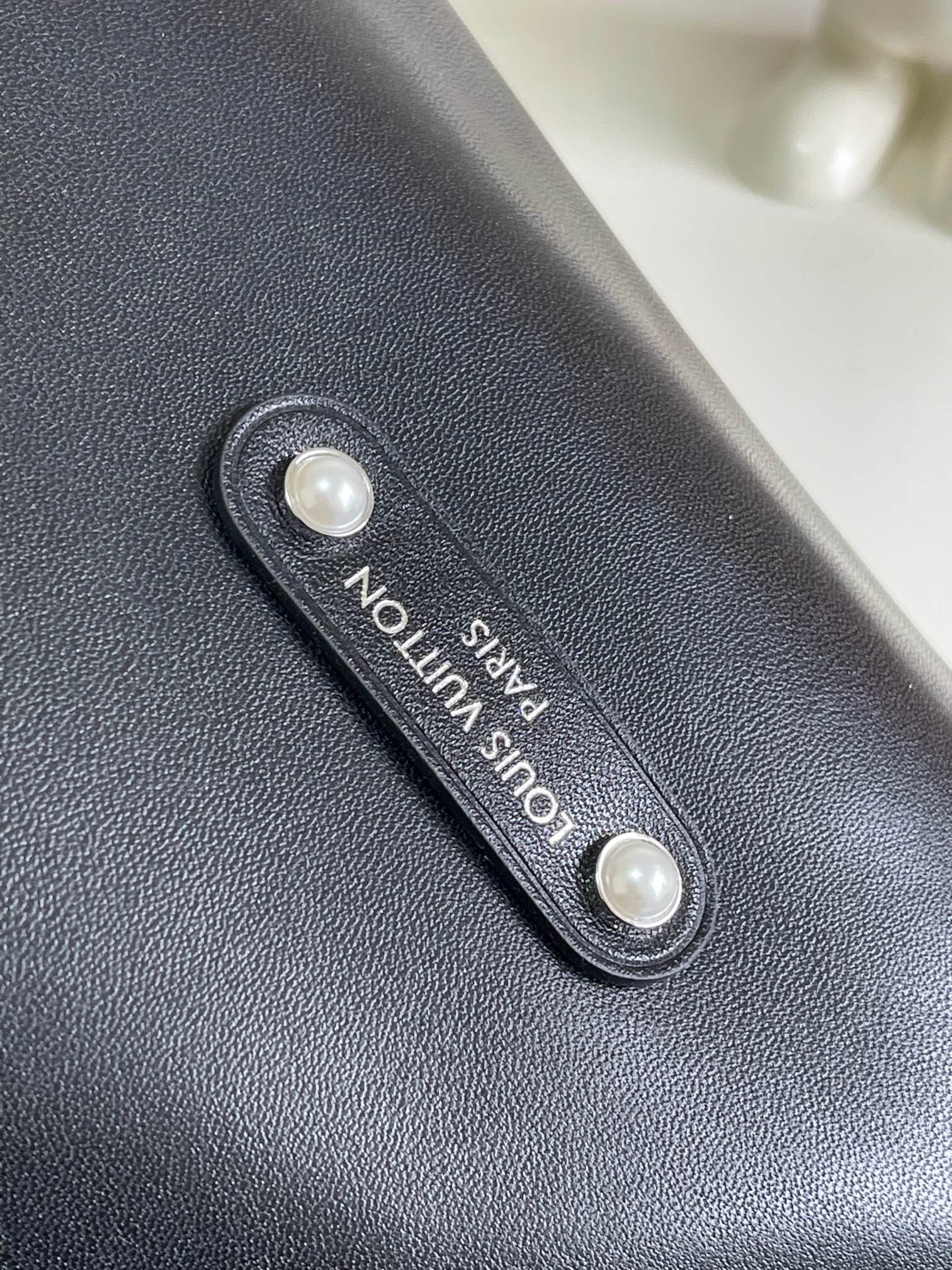 Louis Vuitton Métis Handbag M13986, Black - Image 7
