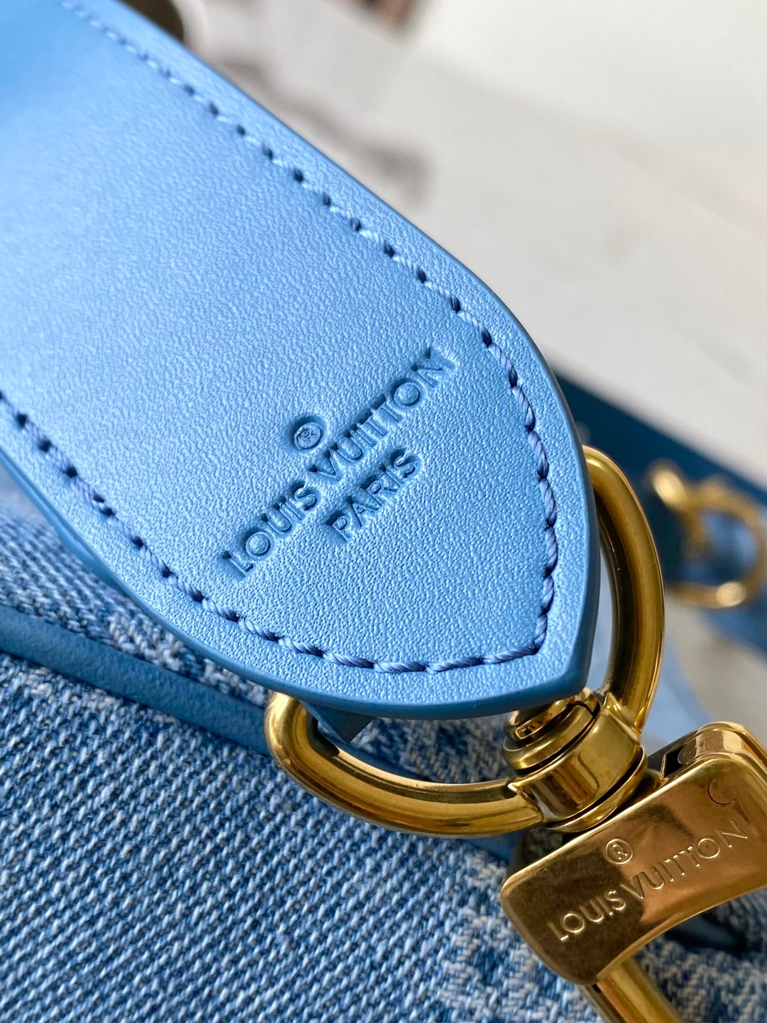 Speedy 18 Bandoulière Denim Crossbody Bag - Image 7