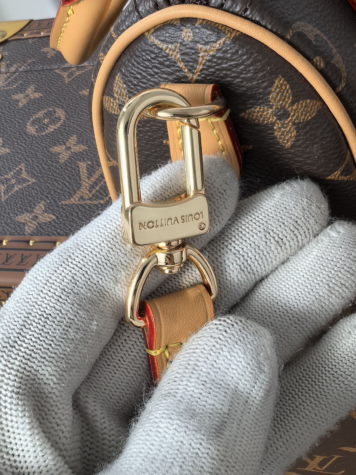 Louis Vuitton Nano Speedy Handbag - Image 7