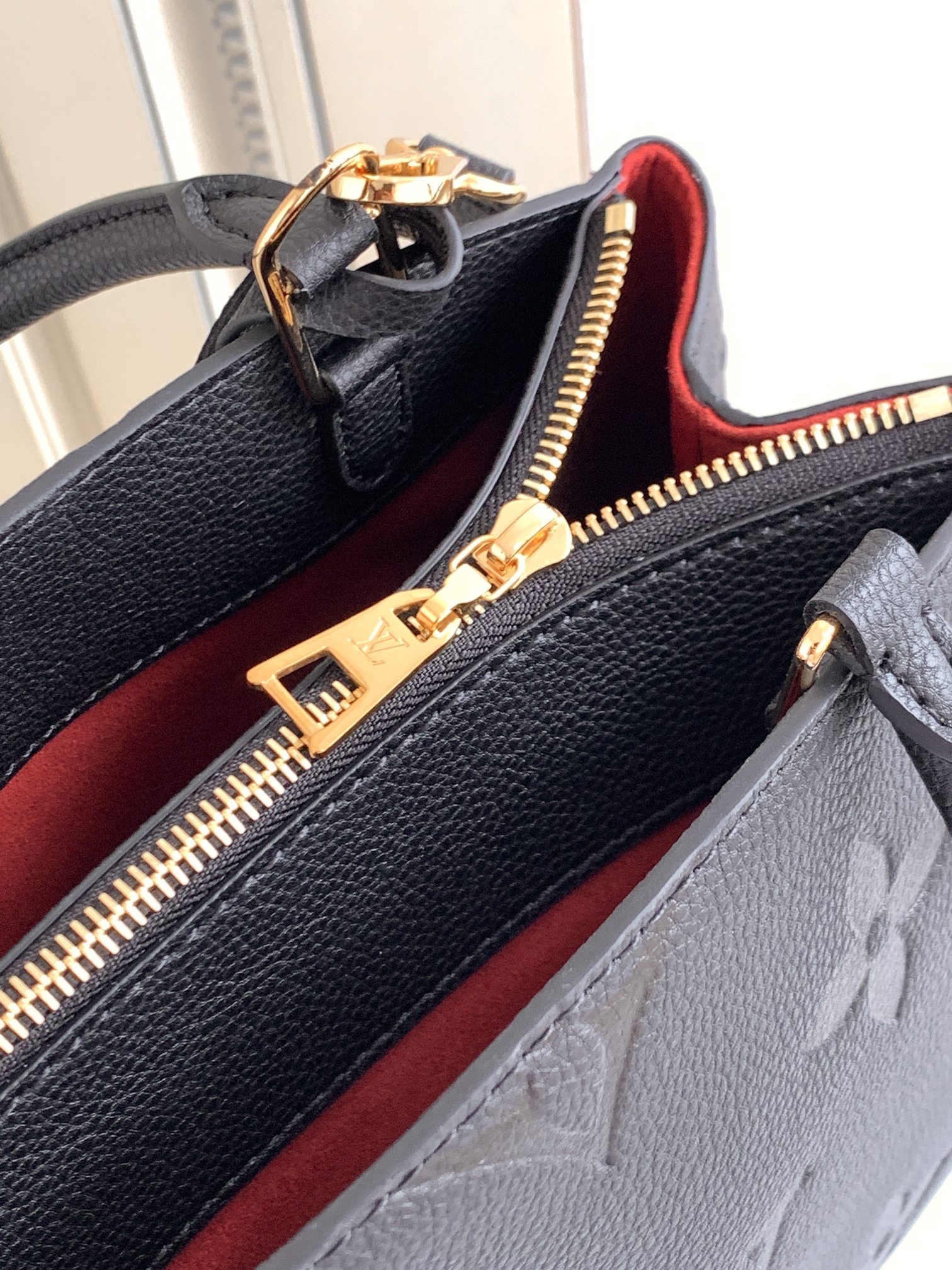 Louis Vuitton Petit Palais Small Handbag in Black - Image 7