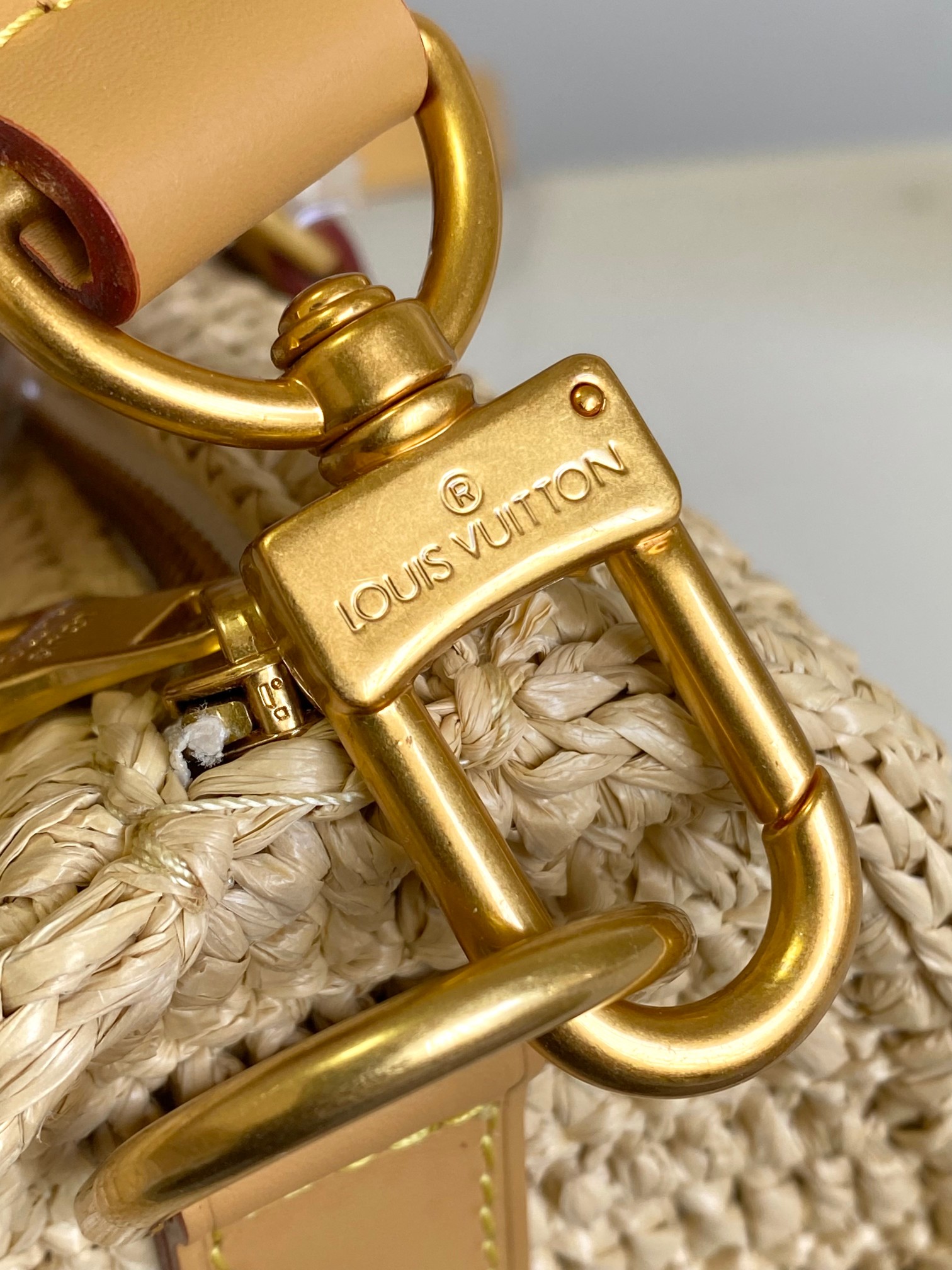 Louis Vuitton Keepall Bandoulière 25 Handbag - Image 7