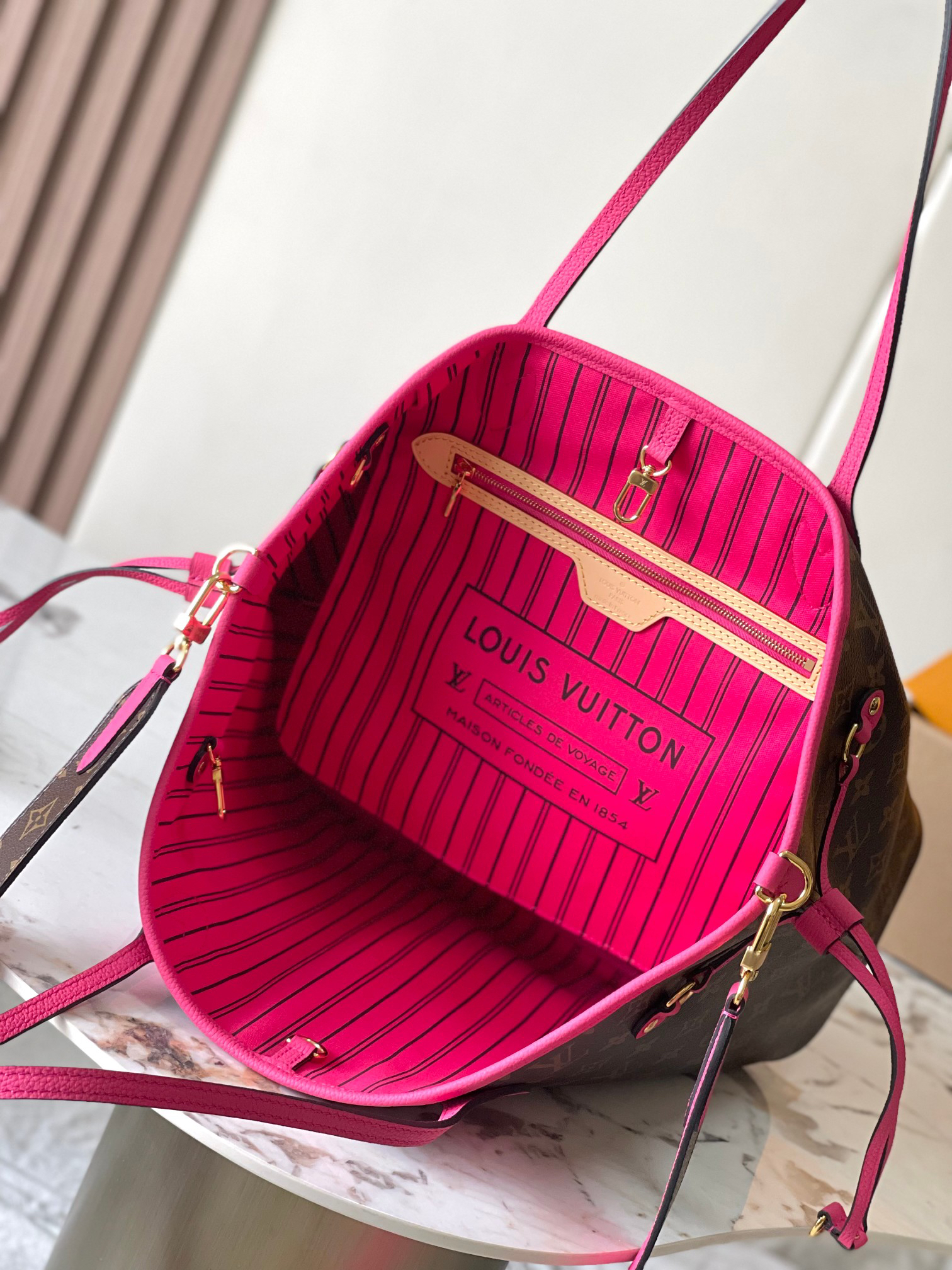 Louis Vuitton Neverfull Bandoulière Inside Out GM Tote Bag - Image 7