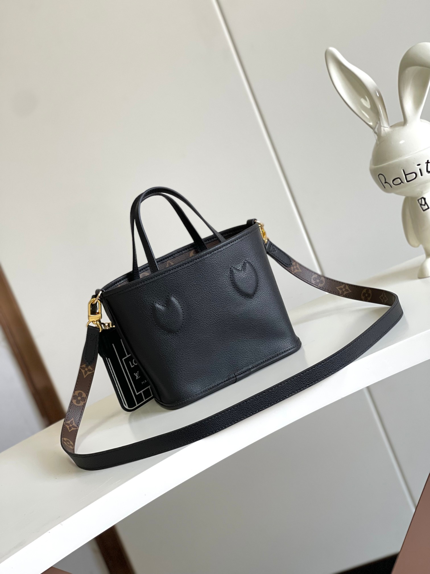 Neverfull BB Handbag in Damier Azur Canvas - Image 7