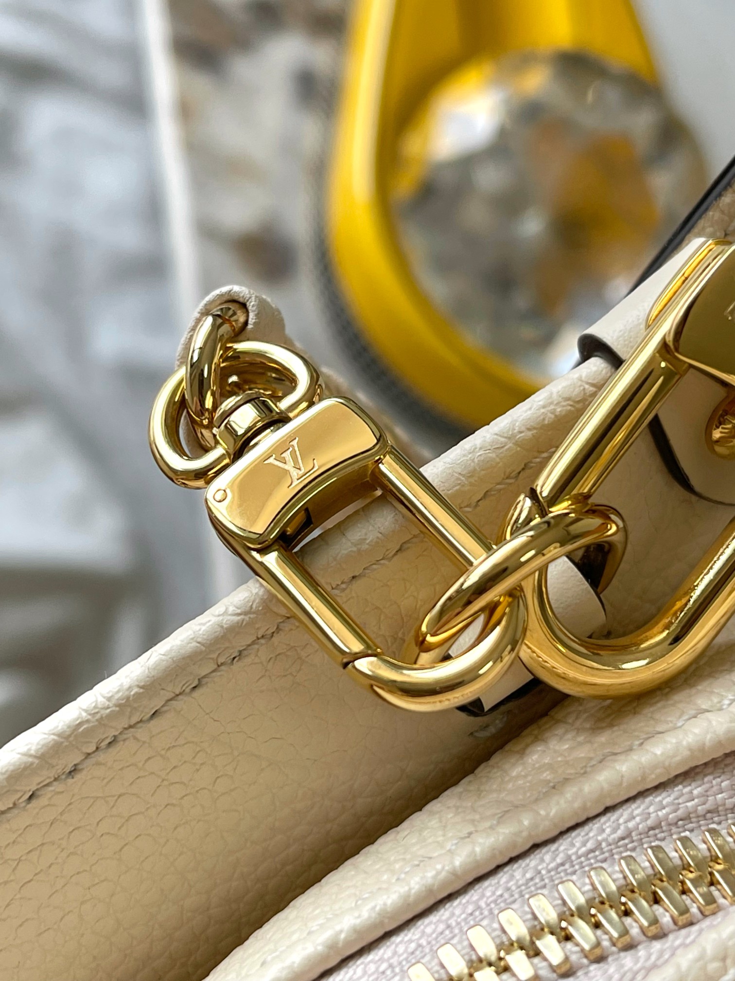 Louis Vuitton OnTheGo Small Tote Bag - Image 7