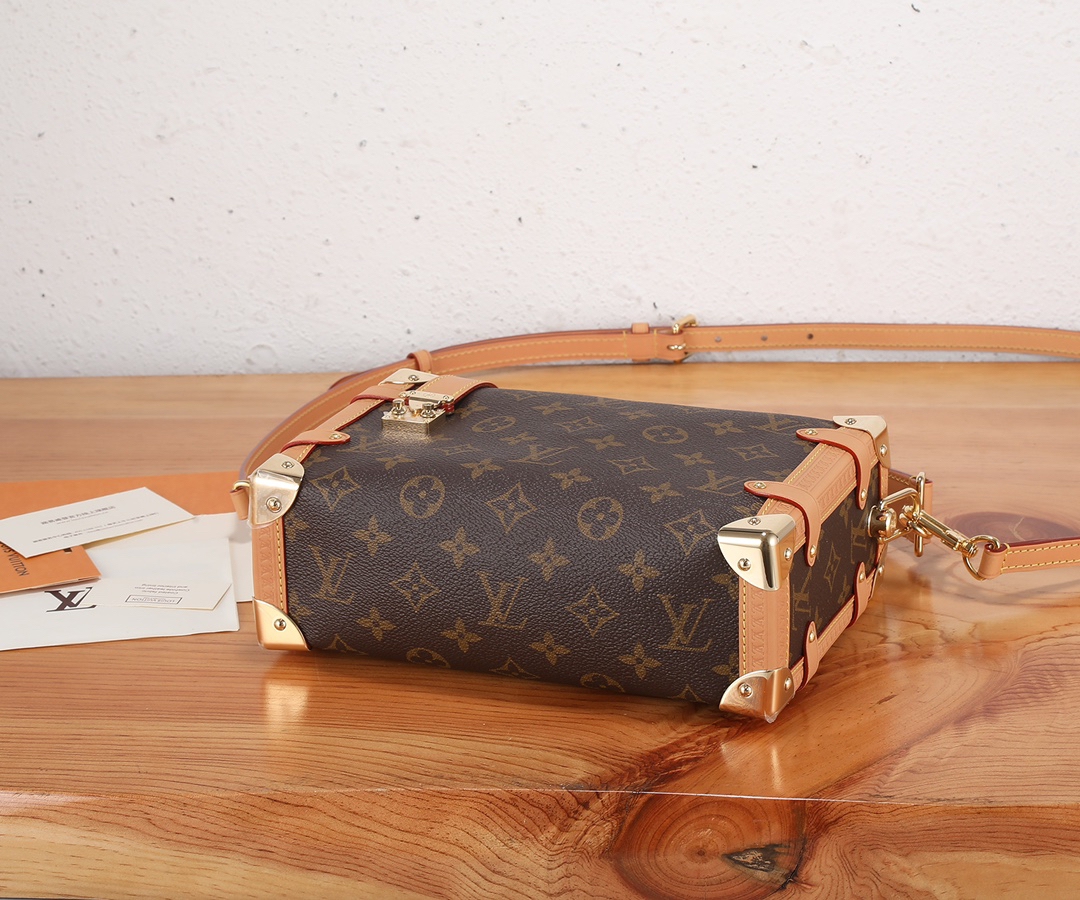 Louis Vuitton Side Trunk Small Handbag - Image 7