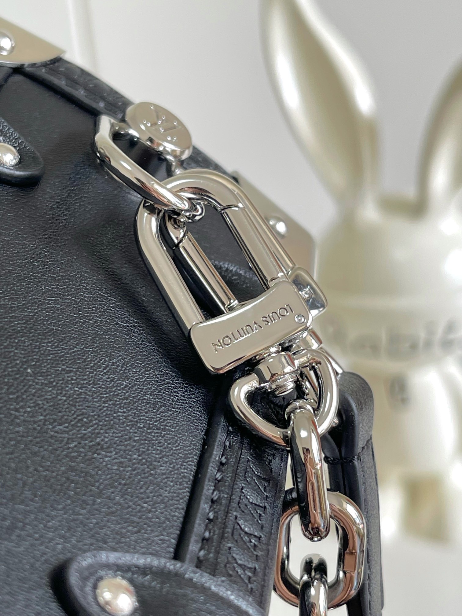 Louis Vuitton Side Trunk Medium Handbag - Image 7