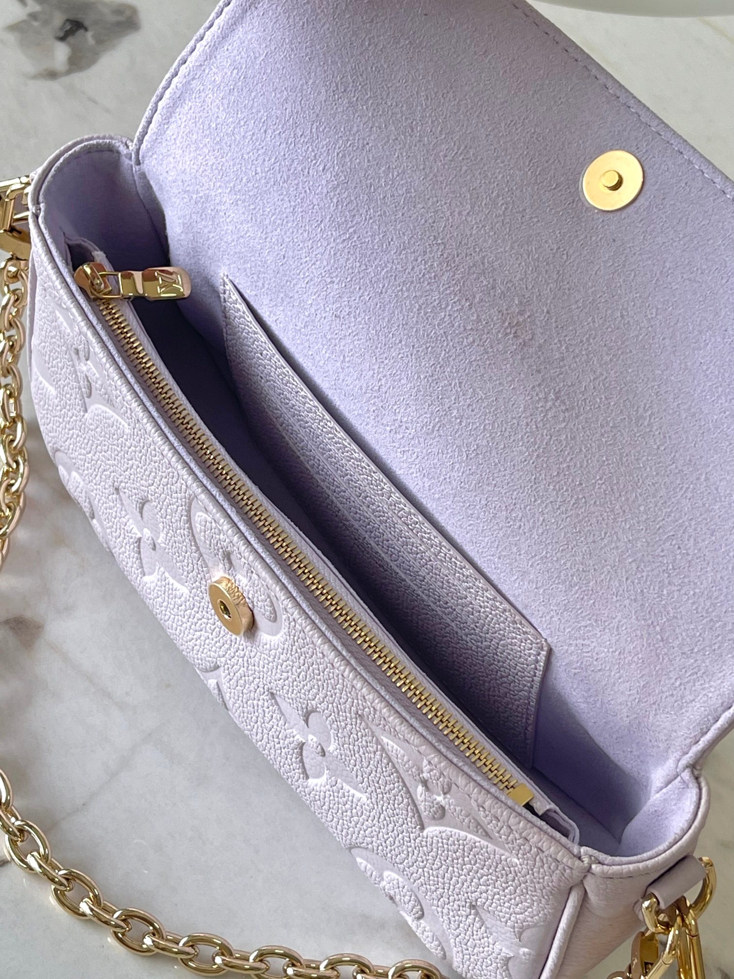 Wallet On Chain Ivy Leather Handbag - Image 7