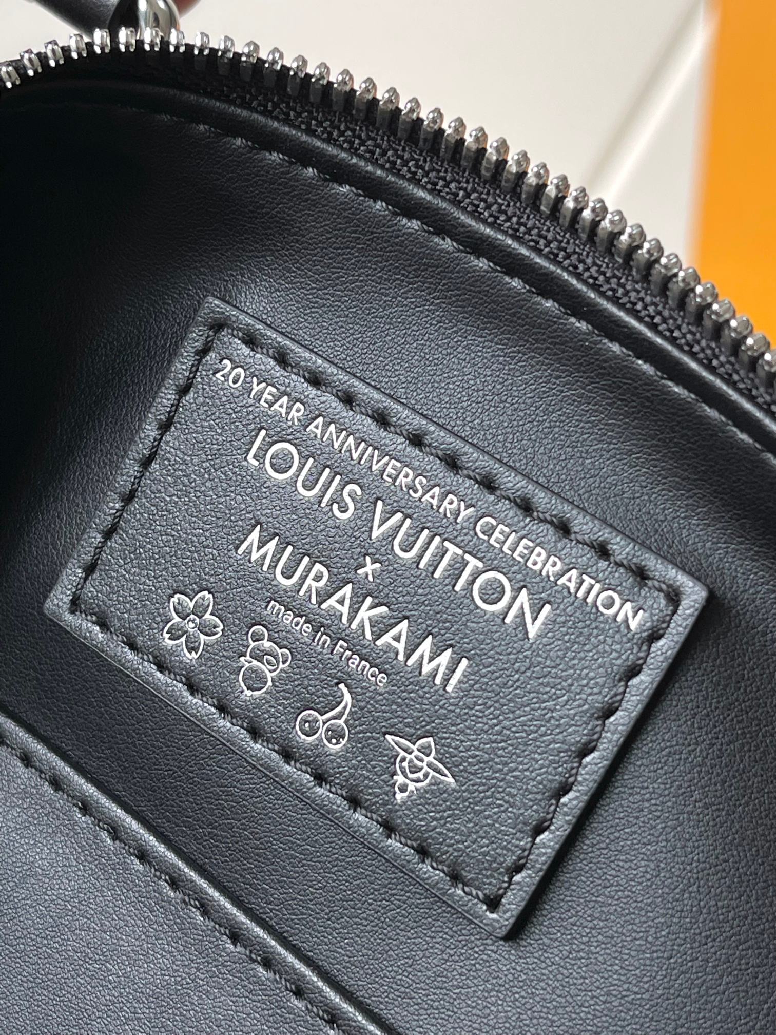 Louis Vuitton Speedy Soft 30 Handbag - Image 7