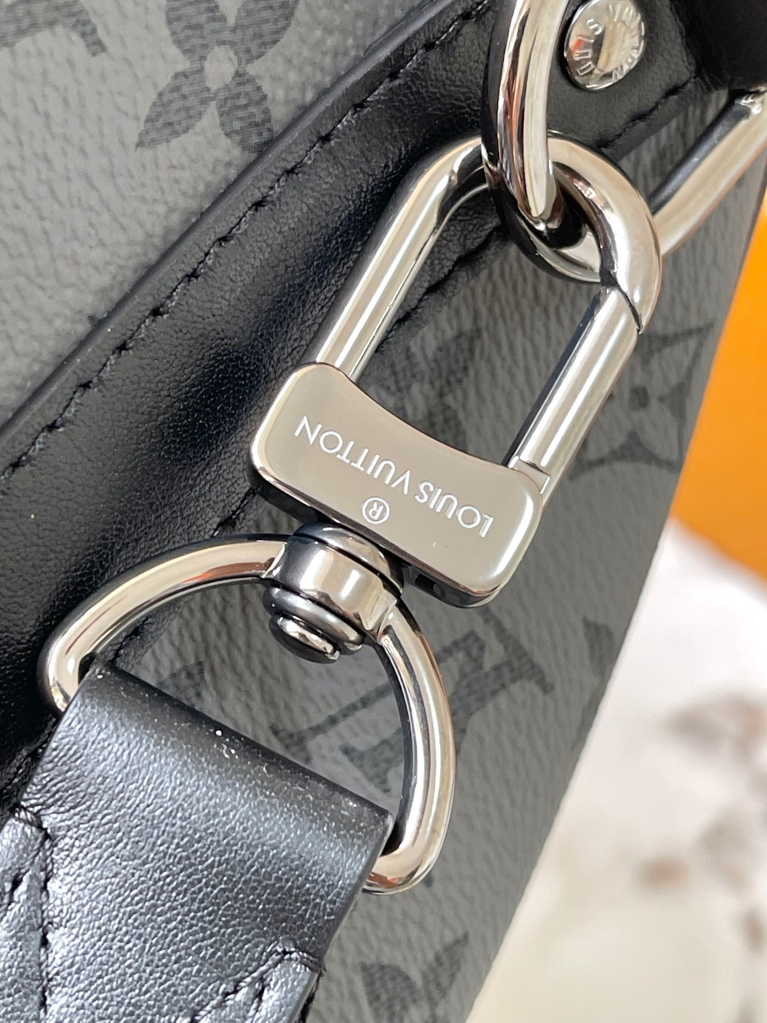 Louis Vuitton Keepall Bandoulière 35 Travel Bag - Image 7