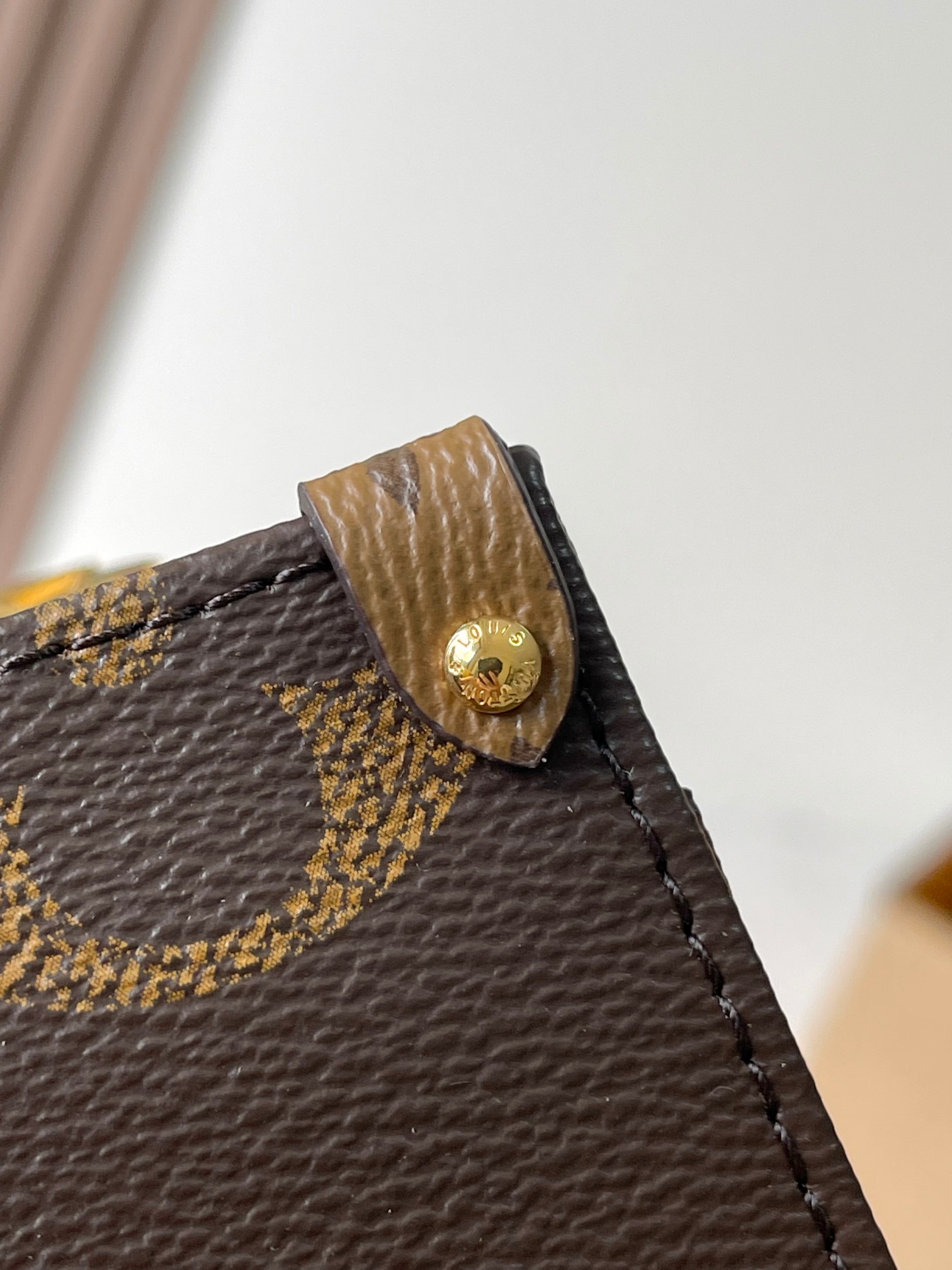 Louis Vuitton OnTheGo Tote Bag - Image 7