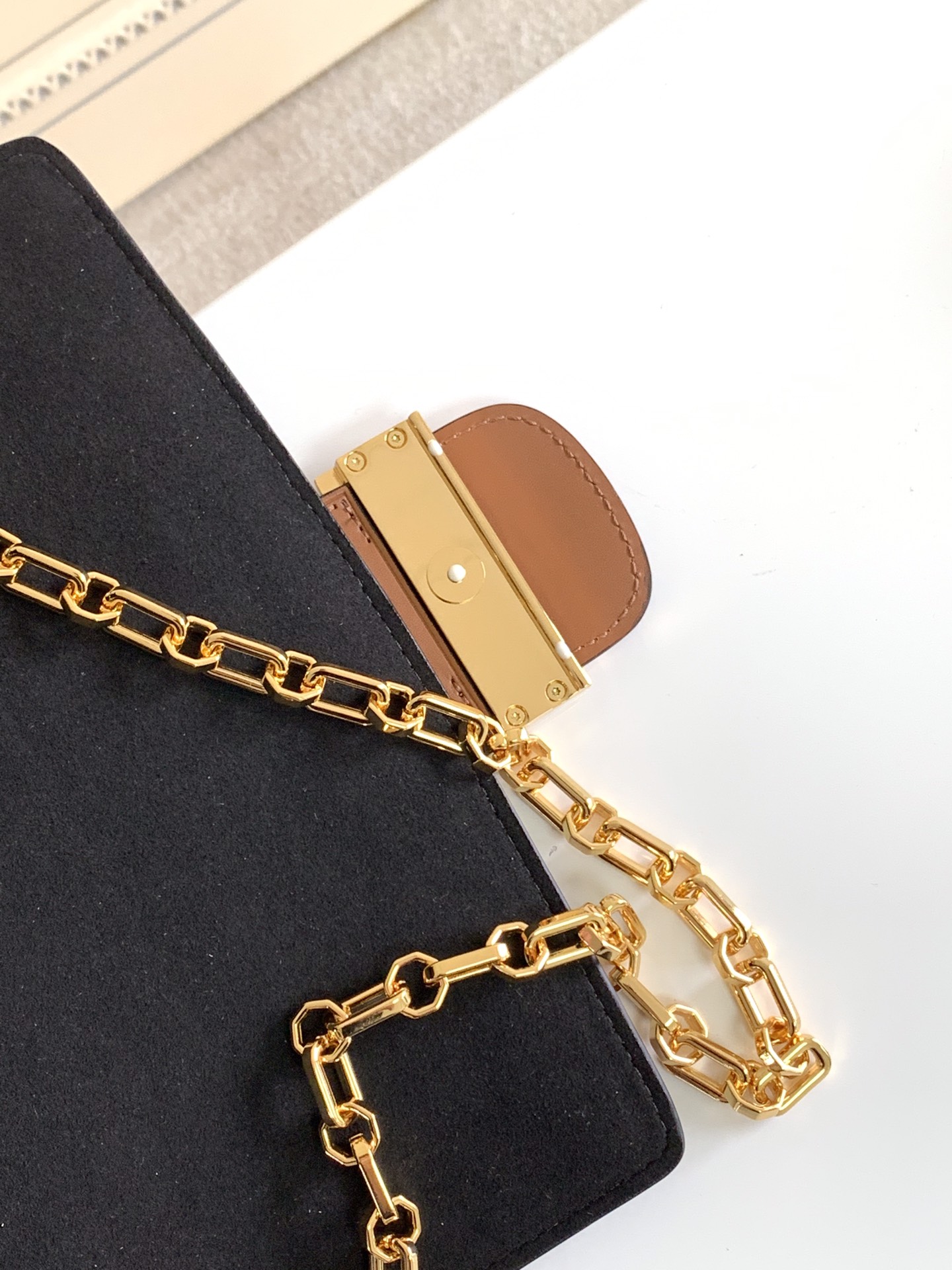 Louis Vuitton Dauphine Monogram Reverse Crossbody Bag - Image 7
