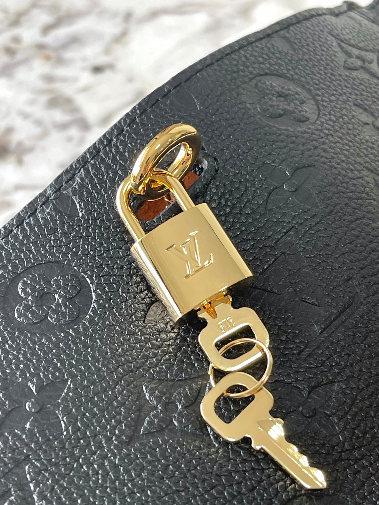 Louis Vuitton Anytime Small Handbag in Monogram Empreinte Leather - Image 7