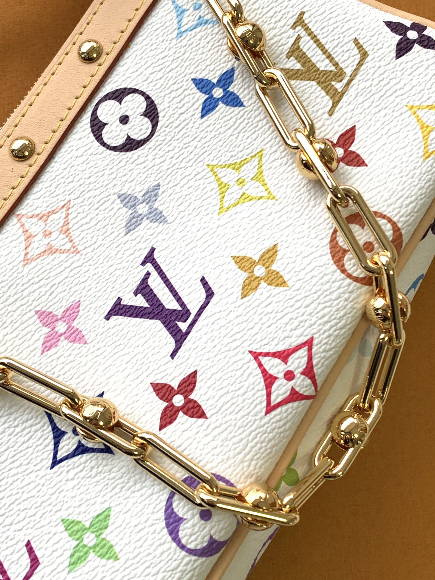 Louis Vuitton Pochette Accessoires Monogram Canvas Bag - Image 7