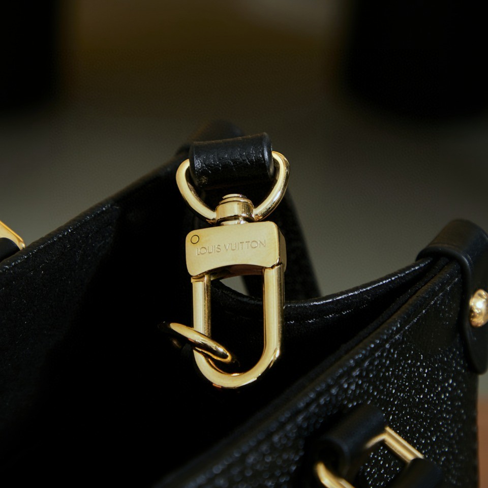 Louis Vuitton OnTheGo Small Tote Bag M45653 - Image 7