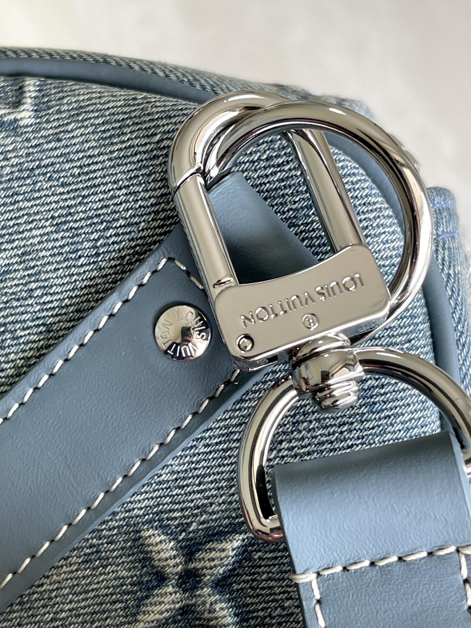 Louis Vuitton Keepall Bandoulière 50 Denim Travel Bag - Image 7