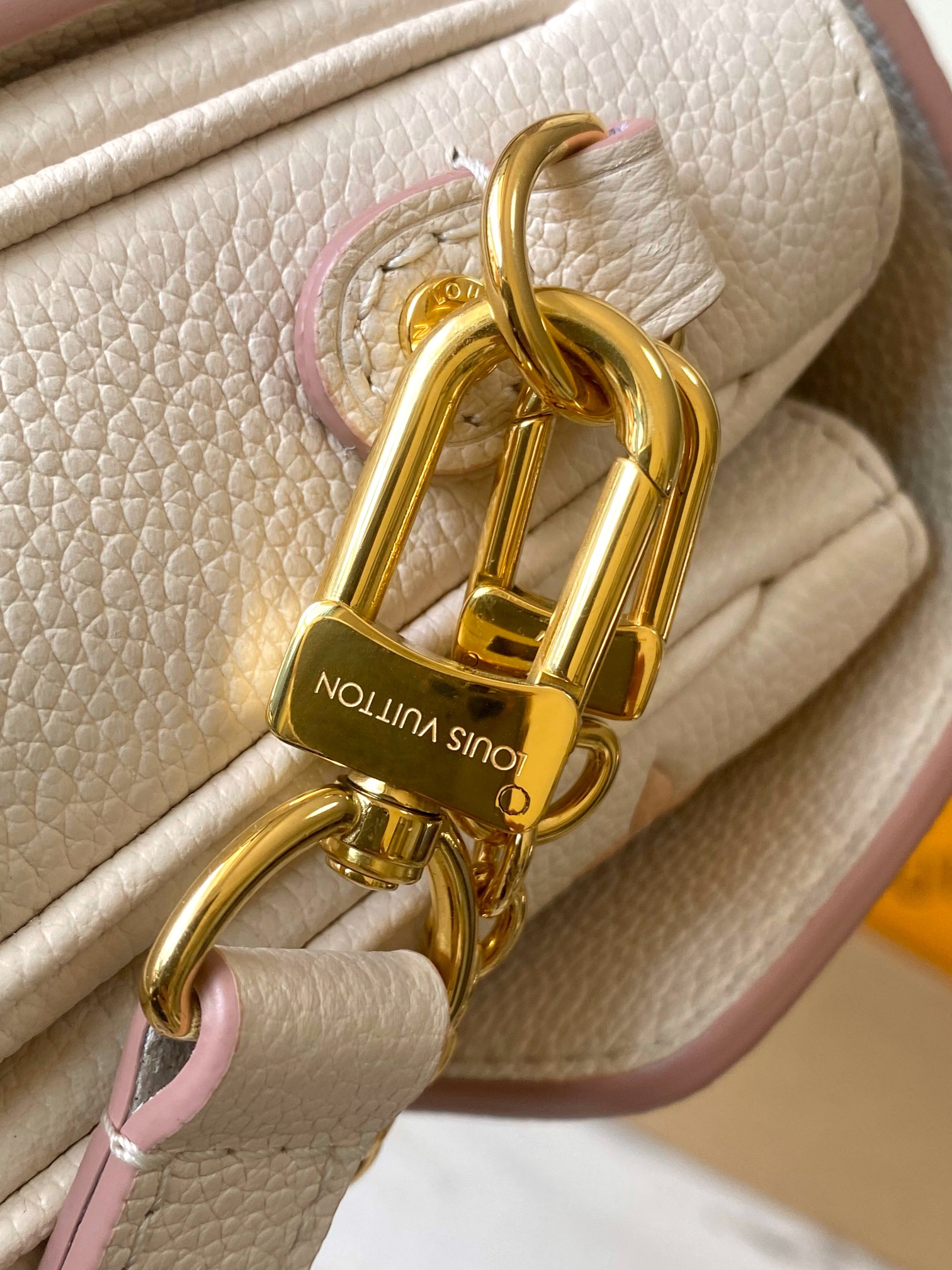 Pochette Metis MM Crossbody Bag - Image 7