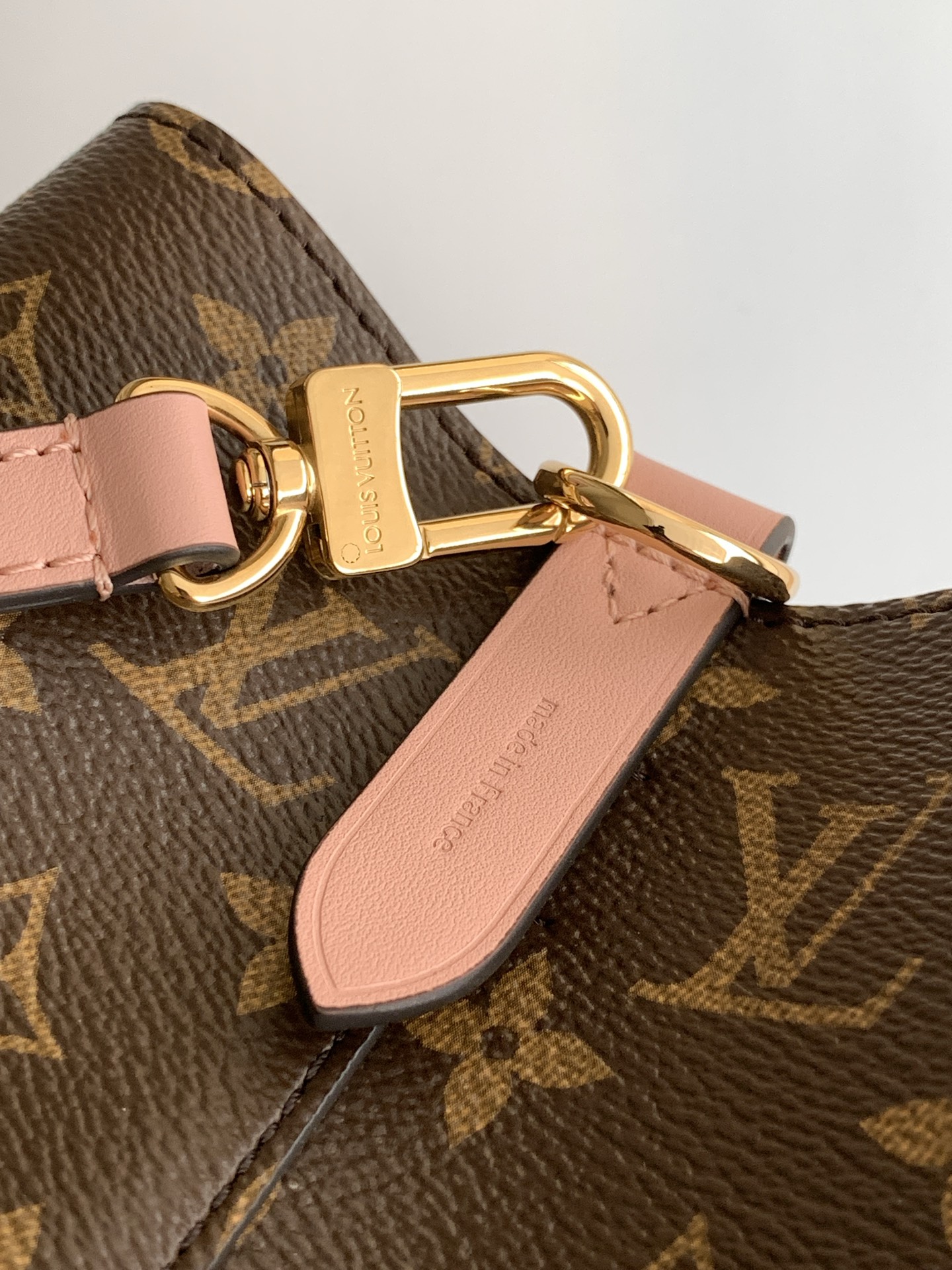 Louis Vuitton NéoNoé Monogram Bucket Bag - Image 7