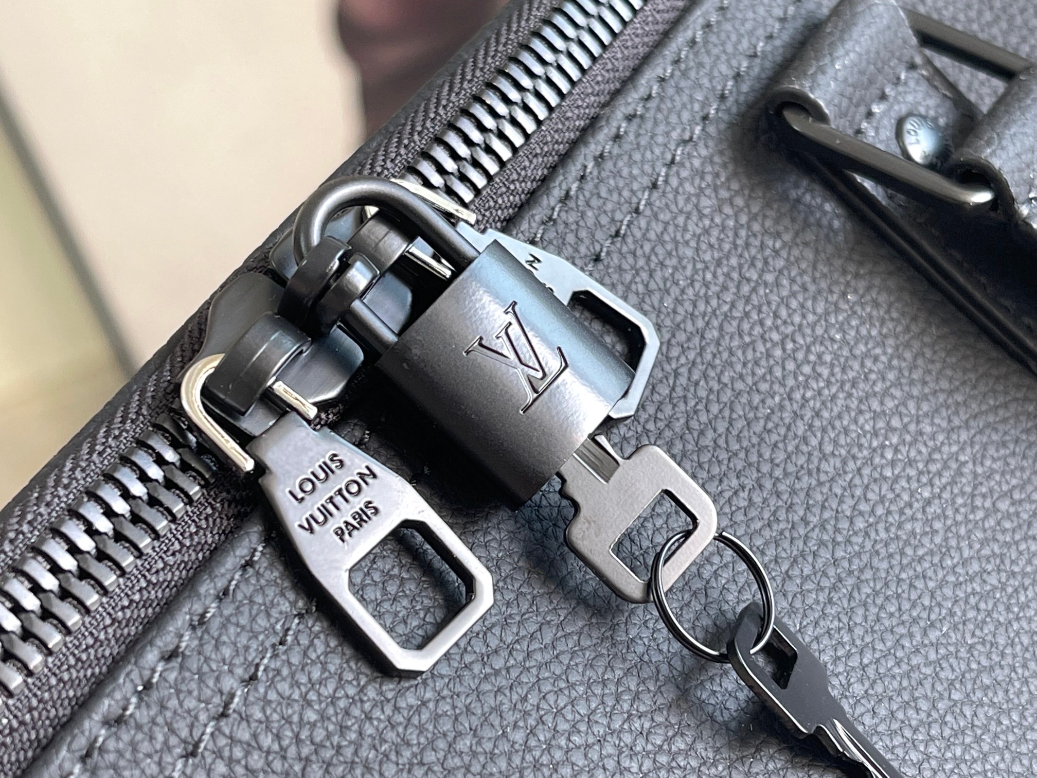 Keepall Bandoulière 50 Travel Bag - Image 7