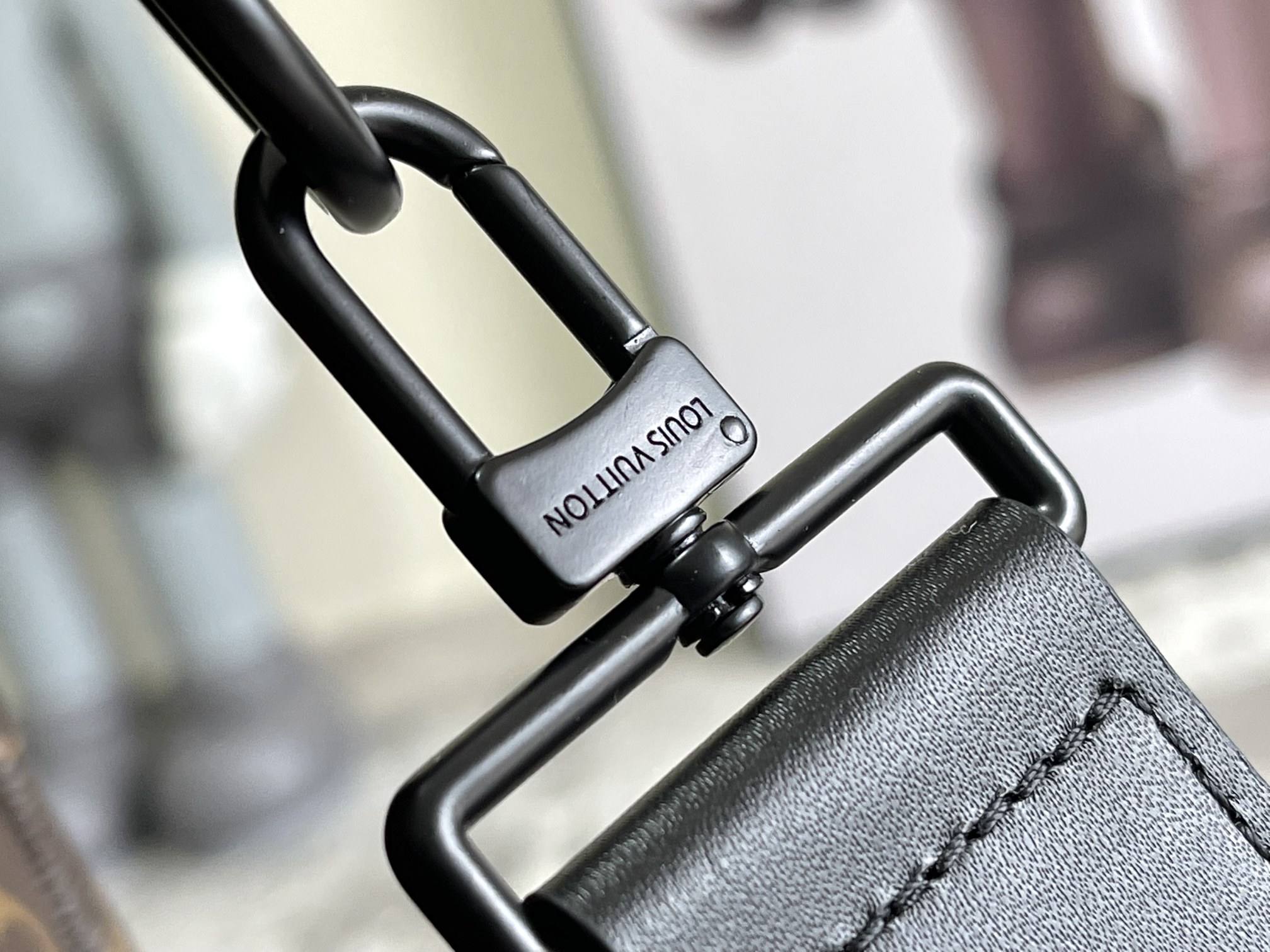 Louis Vuitton Keepall 50 Travel Bag - Image 7
