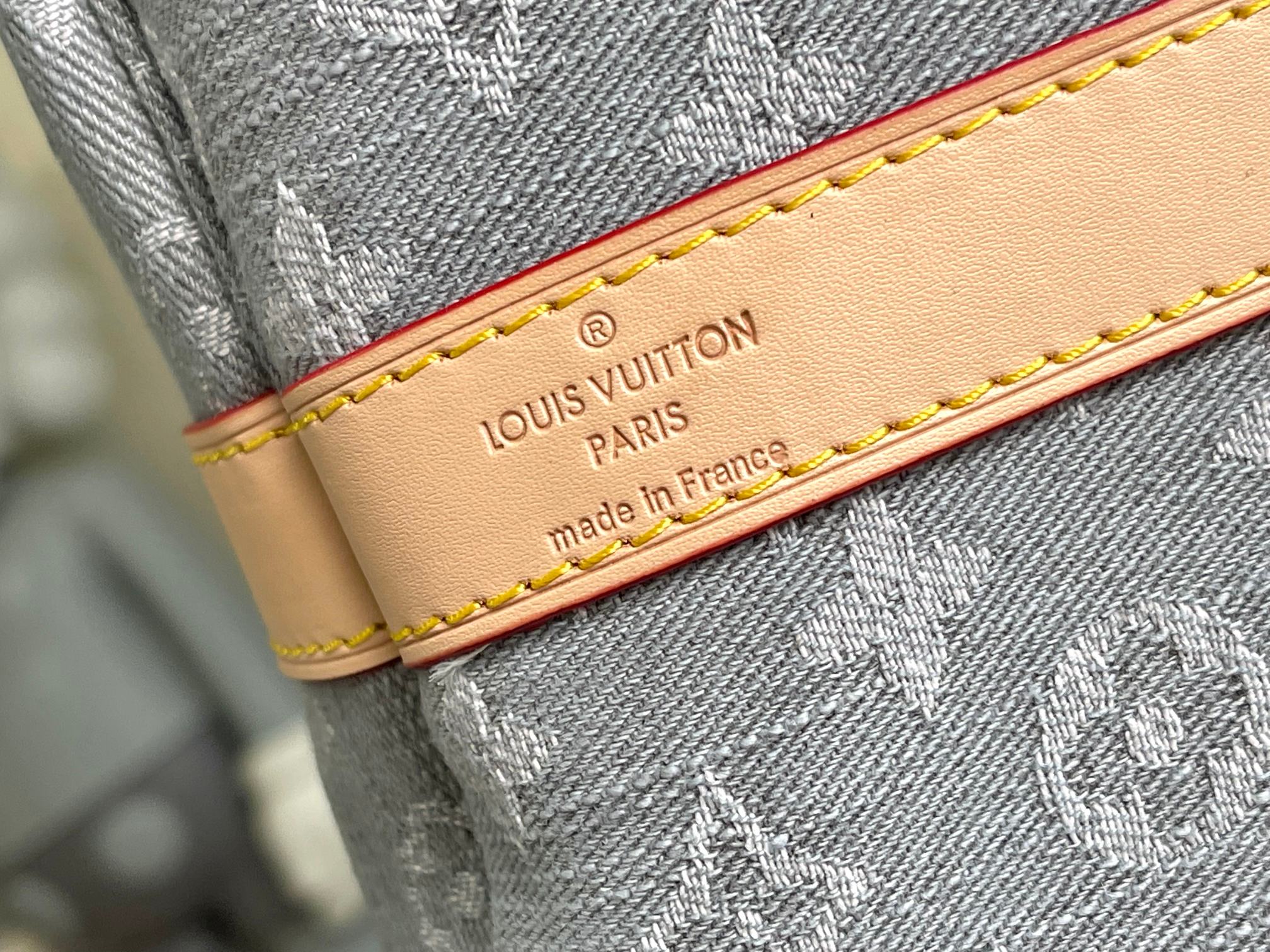 Louis Vuitton Keepall Bandoulière 45 Travel Bag - Image 7